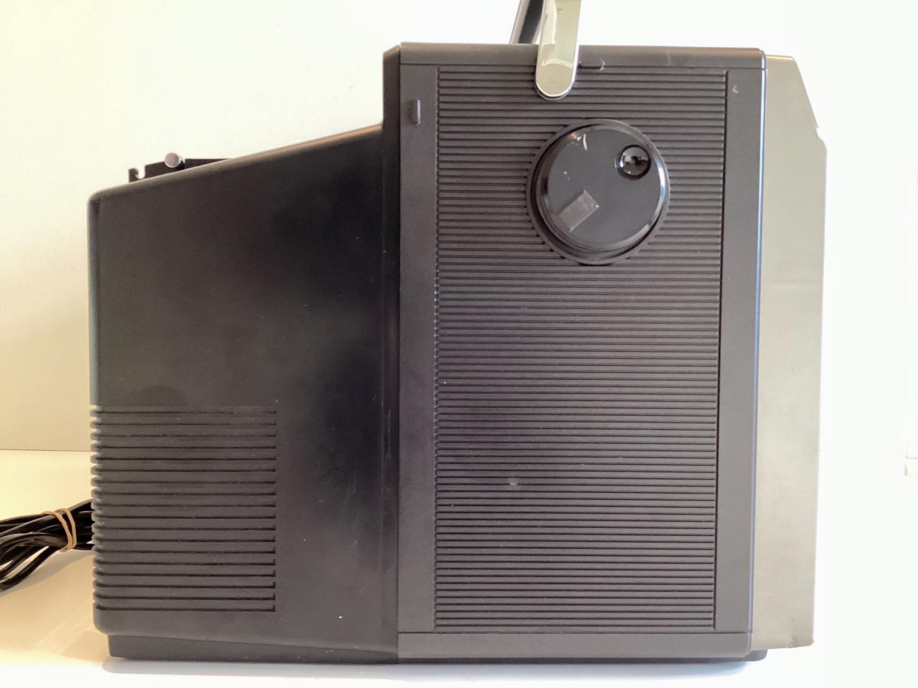 Vintage Radio Cassette Sharp C-1020GA Solid State Color Television, 1980 Made in Japan, Working — photo 11 of 11