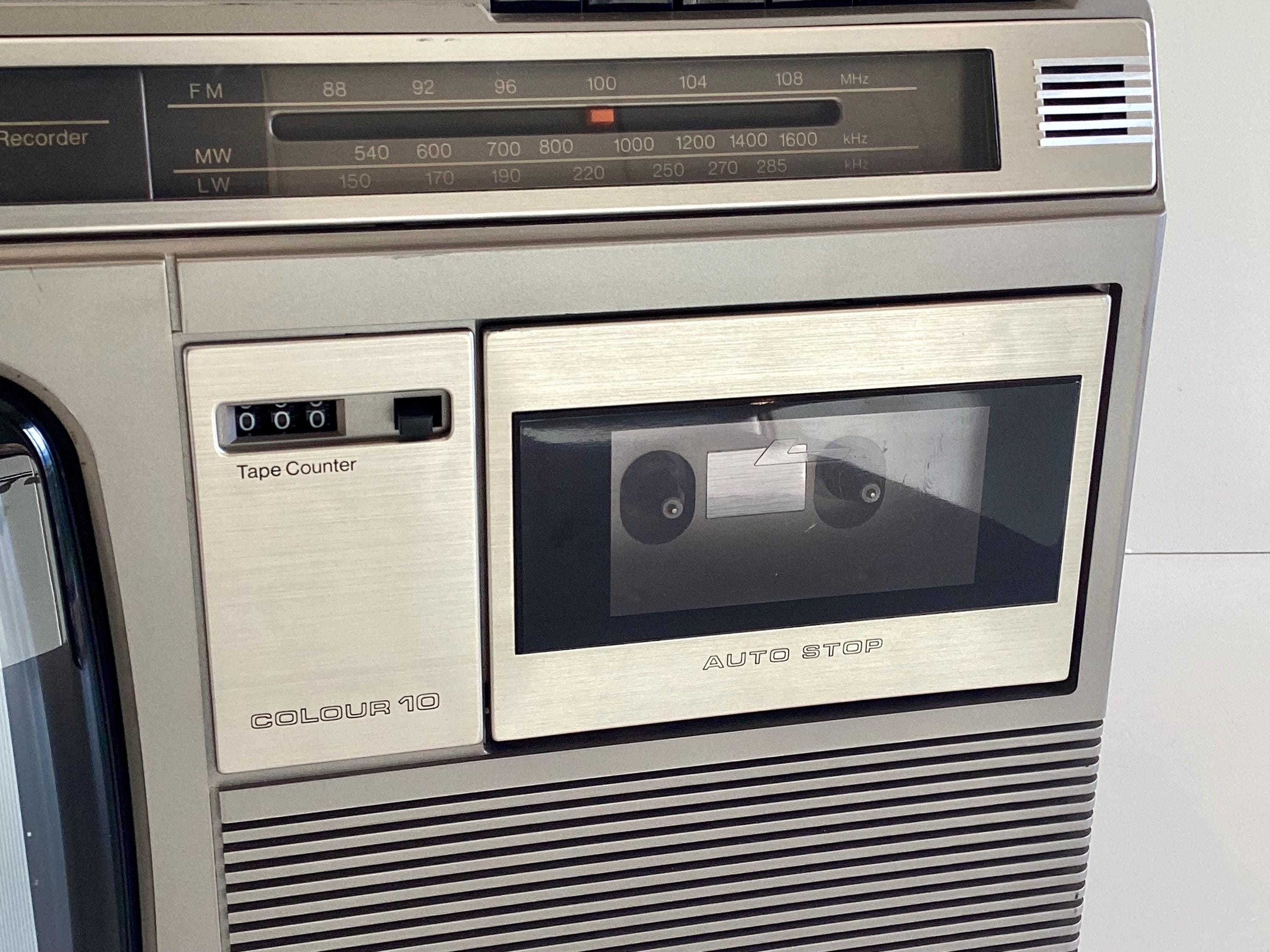 Vintage Radio Cassette Sharp C-1020GA Solid State Color Television, 1980 Made in Japan, Working — photo 6 of 11