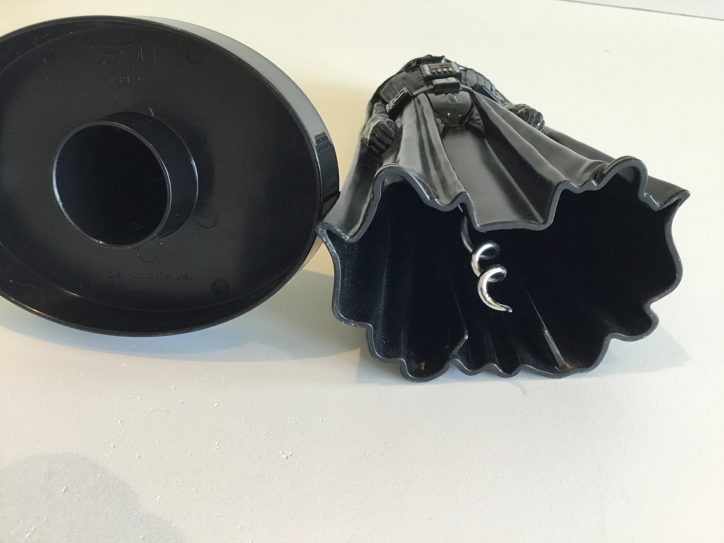 Vintage Star Wars Collectible | Darth Vader Corkscrew & Mandalorian Baby Yoda Night Light — photo 4 of 10