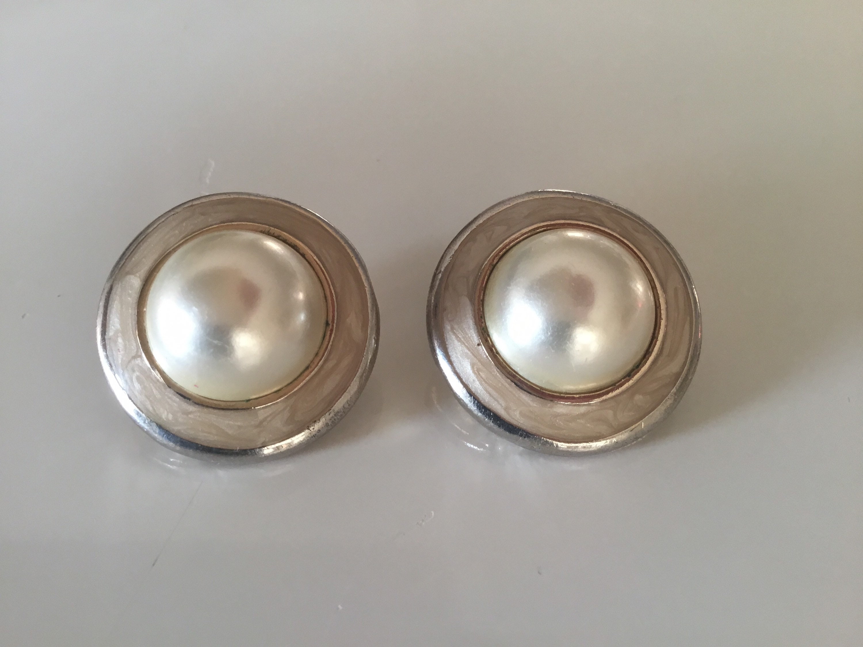 Vintage Earrings | 1970s Gold Plated Clip-ons, Mother of Pearl Made In France — photo 2 of 8