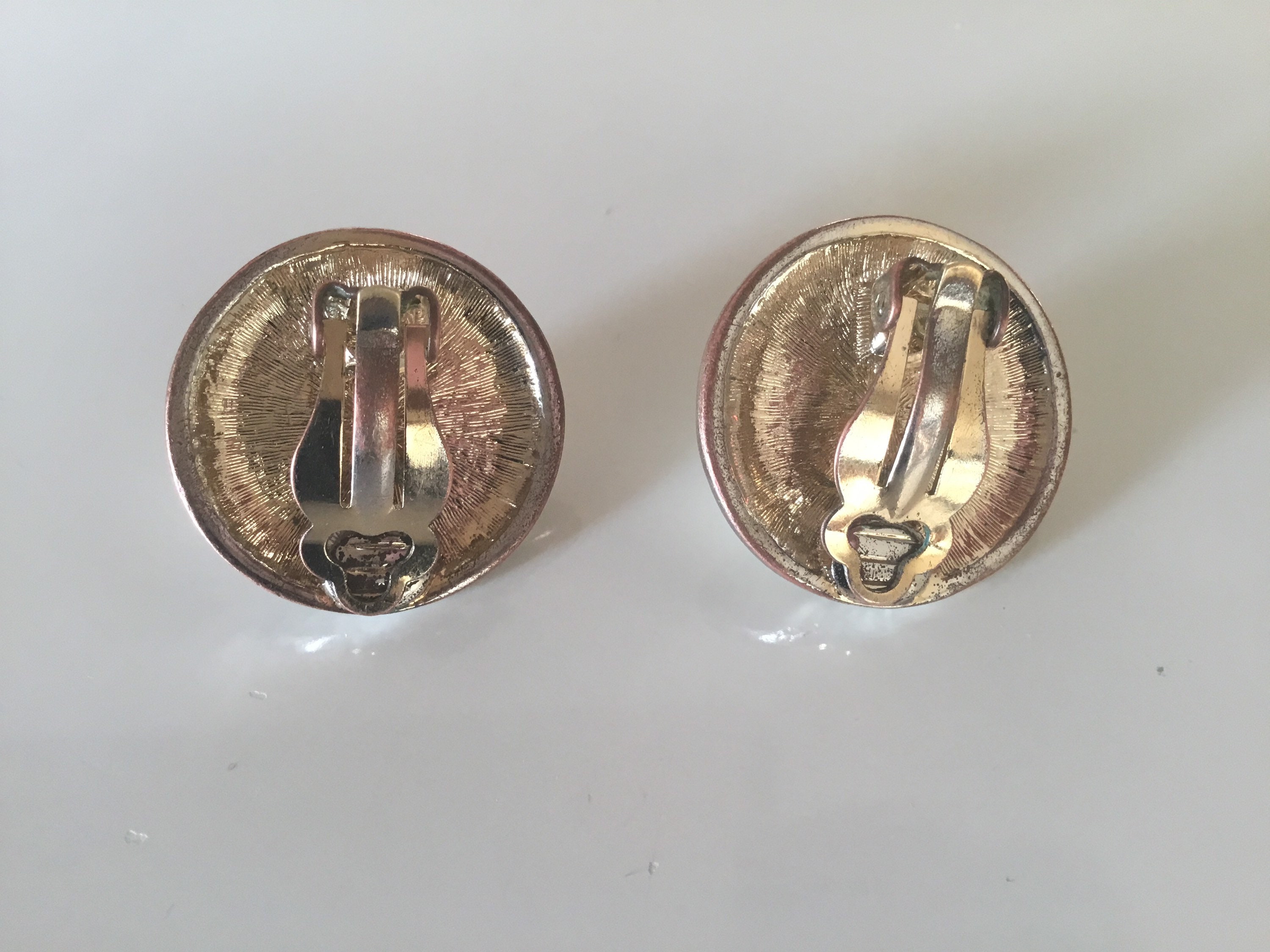 Vintage Earrings | 1970s Gold Plated Clip-ons, Mother of Pearl Made In France — photo 7 of 8