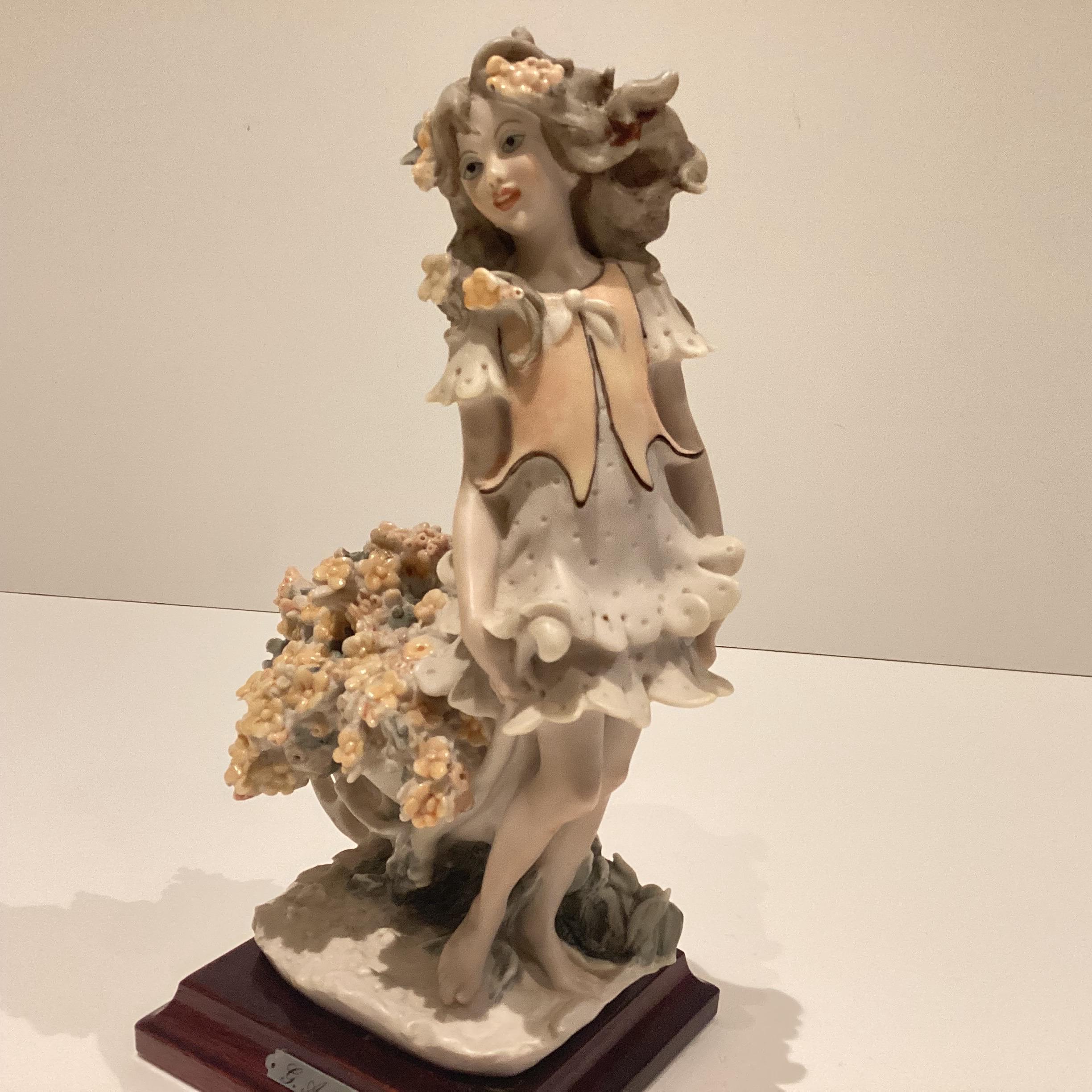 Capodimonte Figurine (1986) Giuseppe Armani, Flowers Feast Special Edition, Hand Painted Italian Porcelain, 1141-P — photo 5 of 11