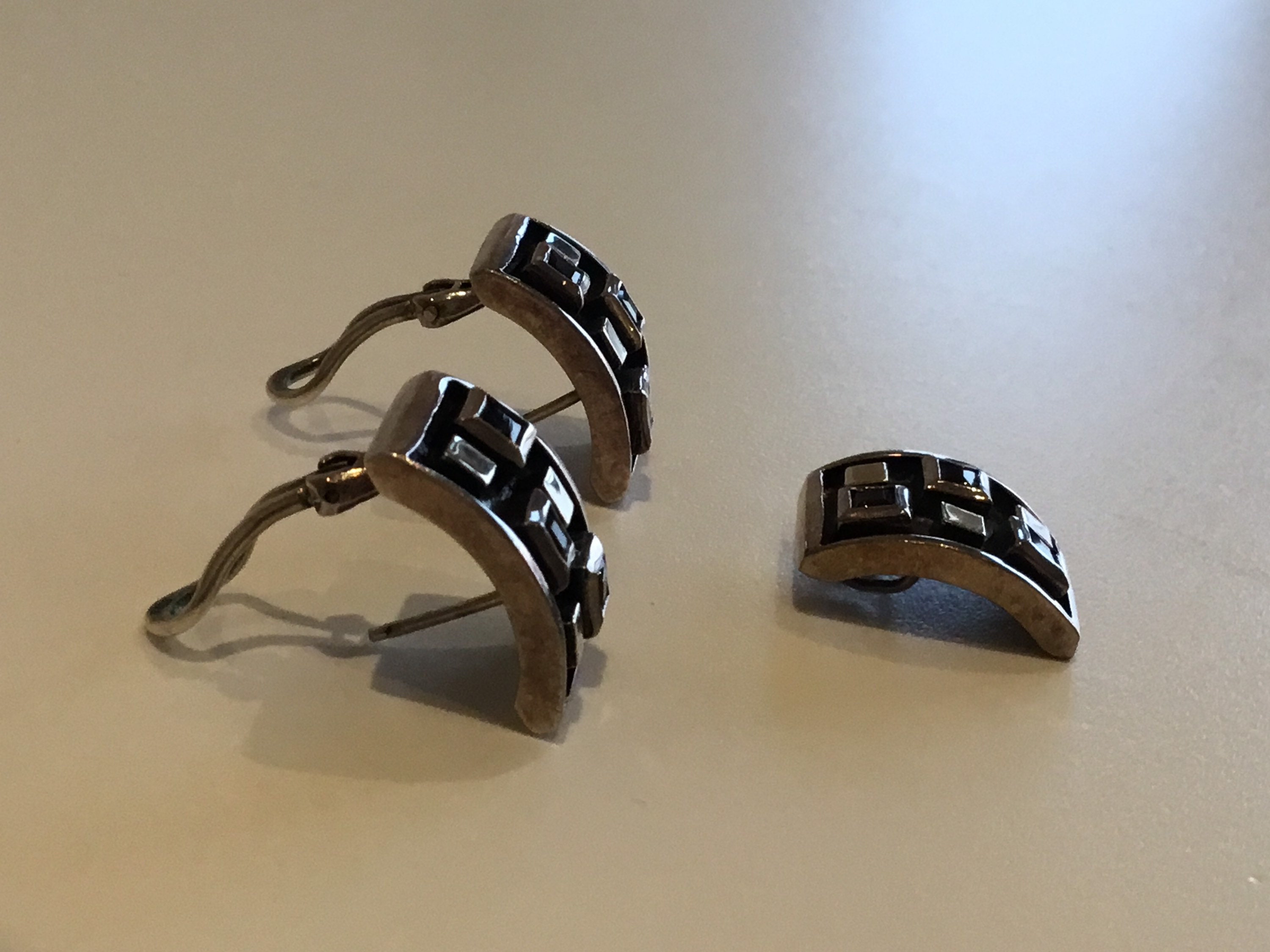 Vintage Jewelry | 1990s Earrings And Pendant Made In France — photo 6 of 11