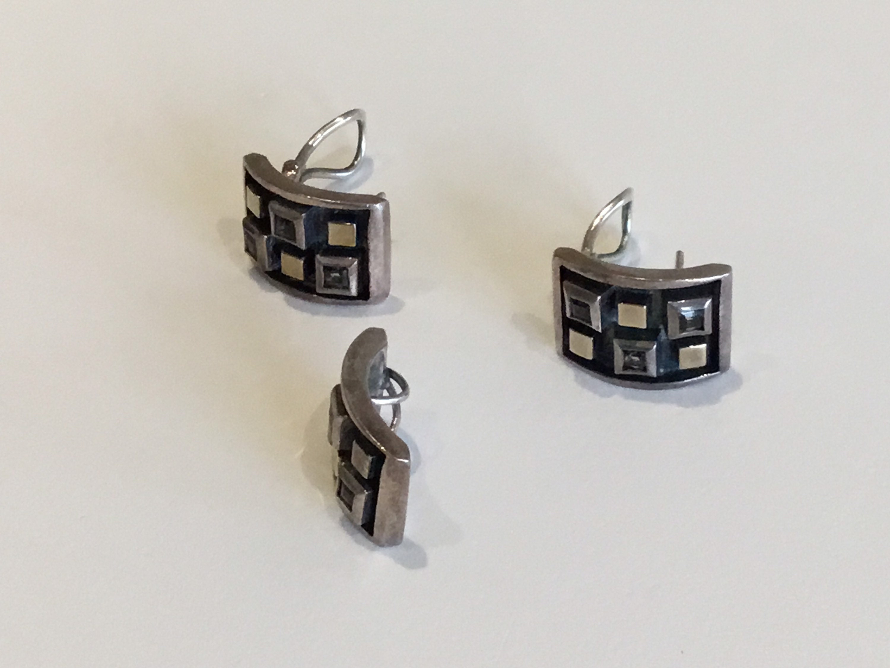 Vintage Jewelry | 1990s Earrings And Pendant Made In France — photo 10 of 11