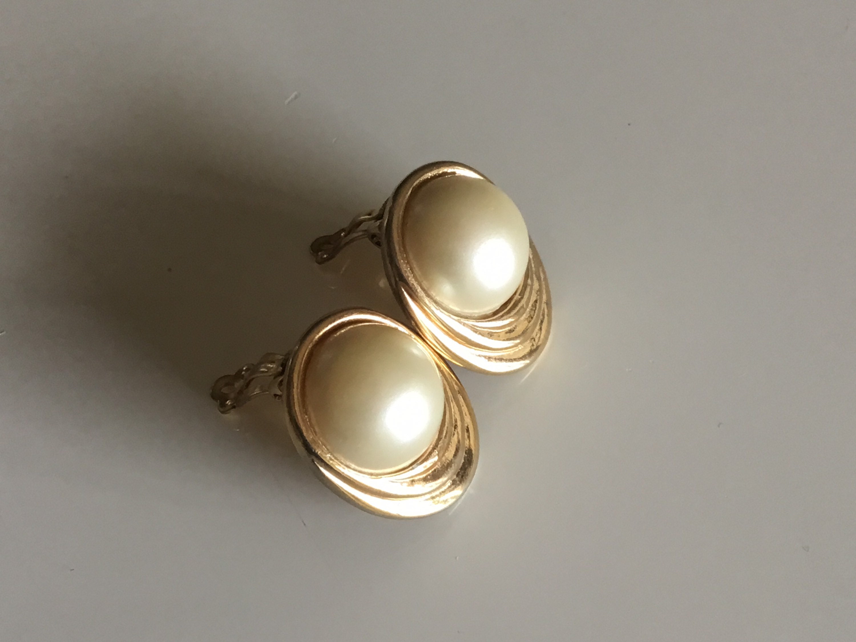 Vintage Jewelry – Authentic P&M Paris Gold Plated Earrings (1970s) — photo 4 of 9