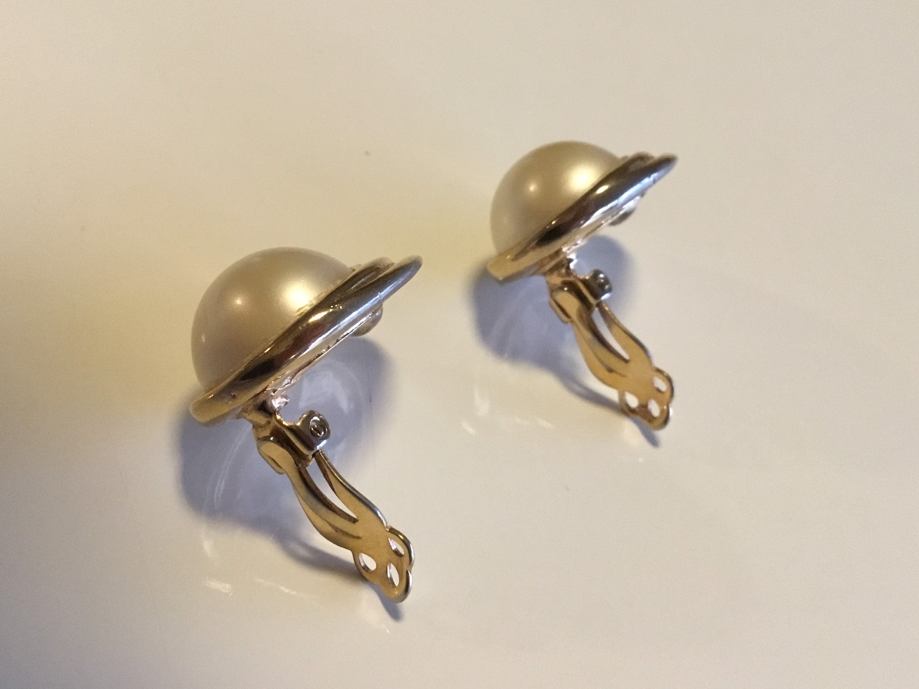 Vintage Jewelry – Authentic P&M Paris Gold Plated Earrings (1970s) — photo 9 of 9