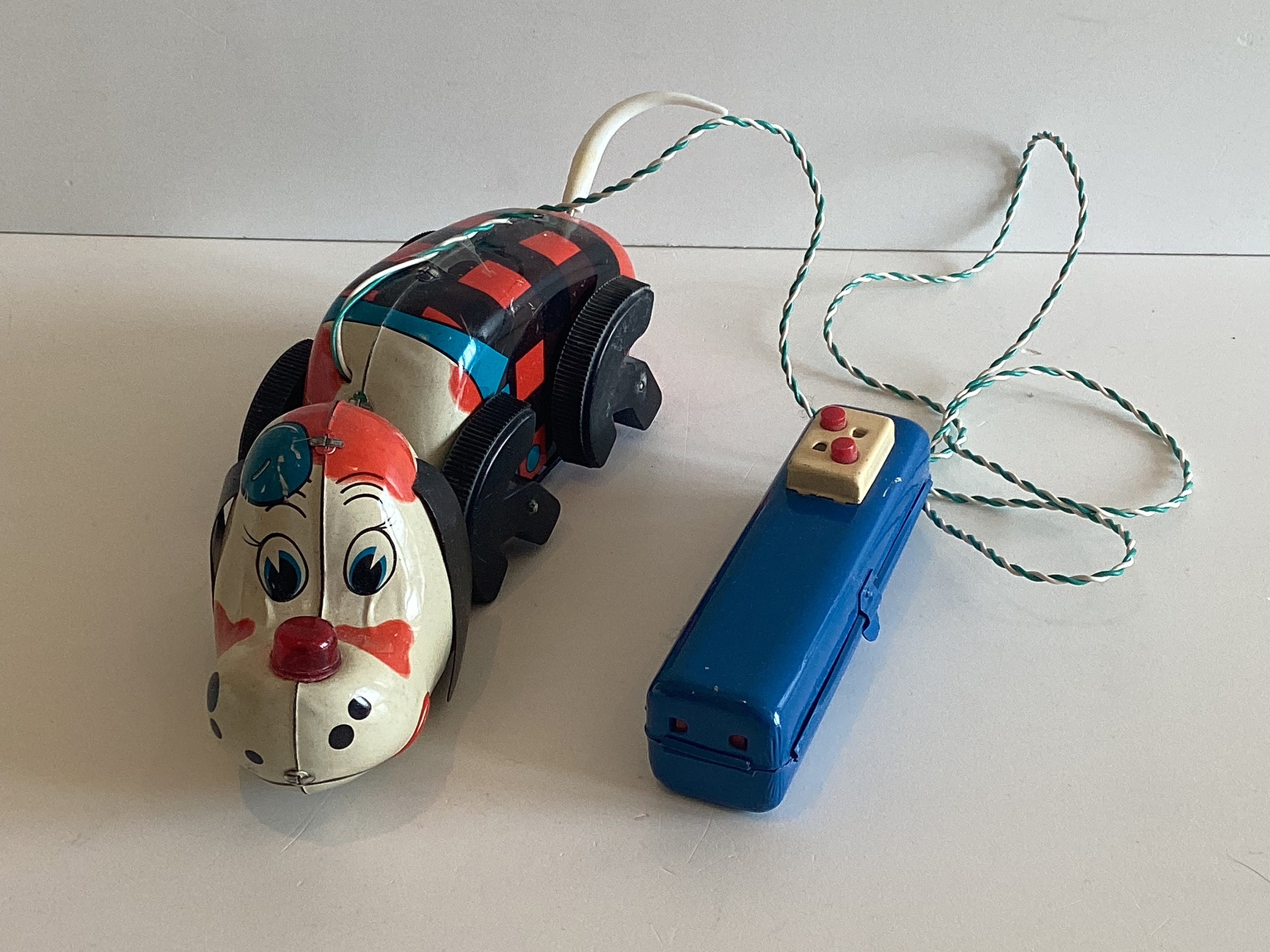 Vintage Toy Lot | 1950s Battery & Wind-Up Toys, Tin Dog, Train, Clutch Car, Ladybug — photo 3 of 7