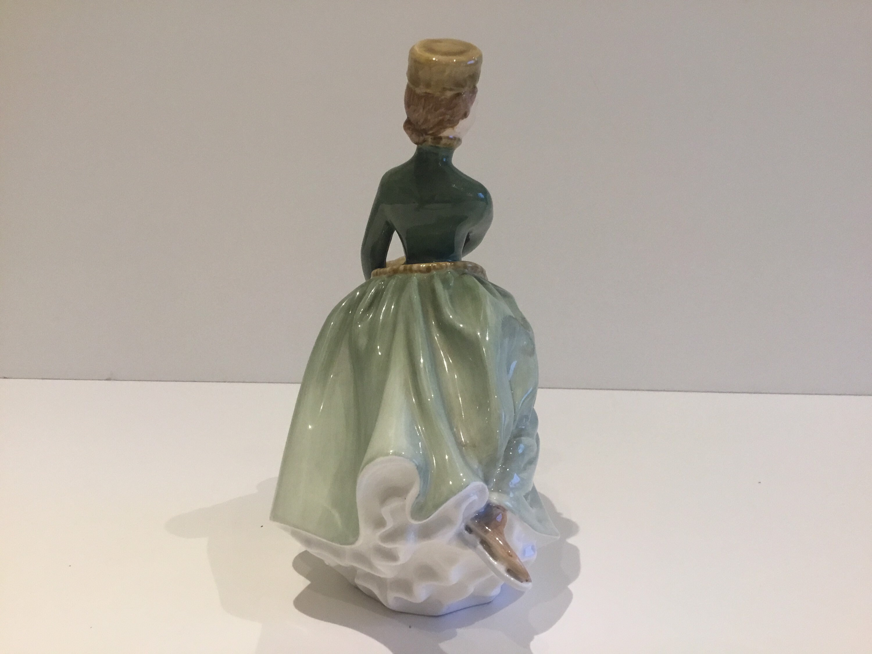 Vintage Porcelain Figurine | Royal Doulton 1960s Skating Girl, Mary Nicoll HN2318 — photo 5 of 9
