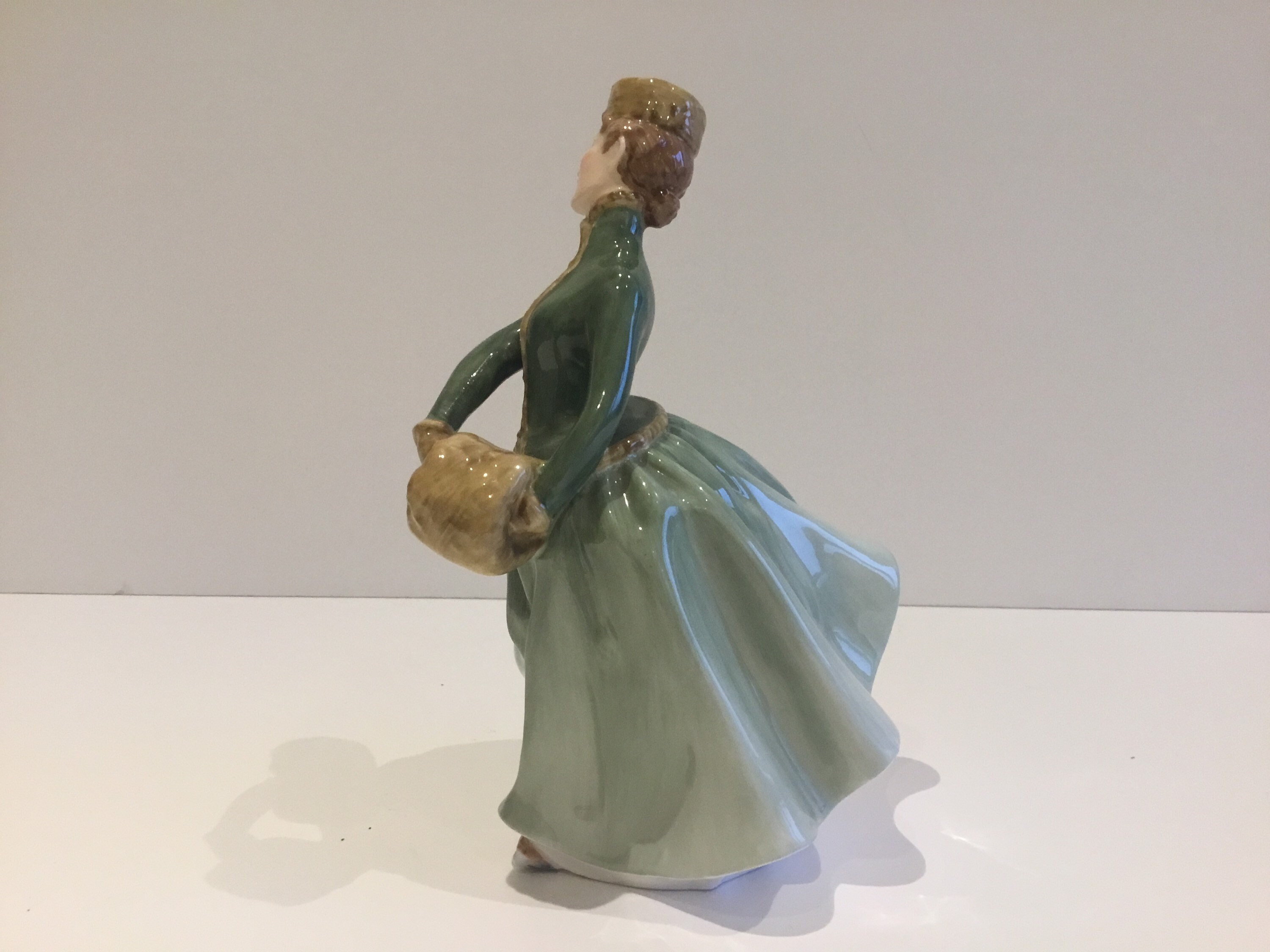 Vintage Porcelain Figurine | Royal Doulton 1960s Skating Girl, Mary Nicoll HN2318 — photo 6 of 9