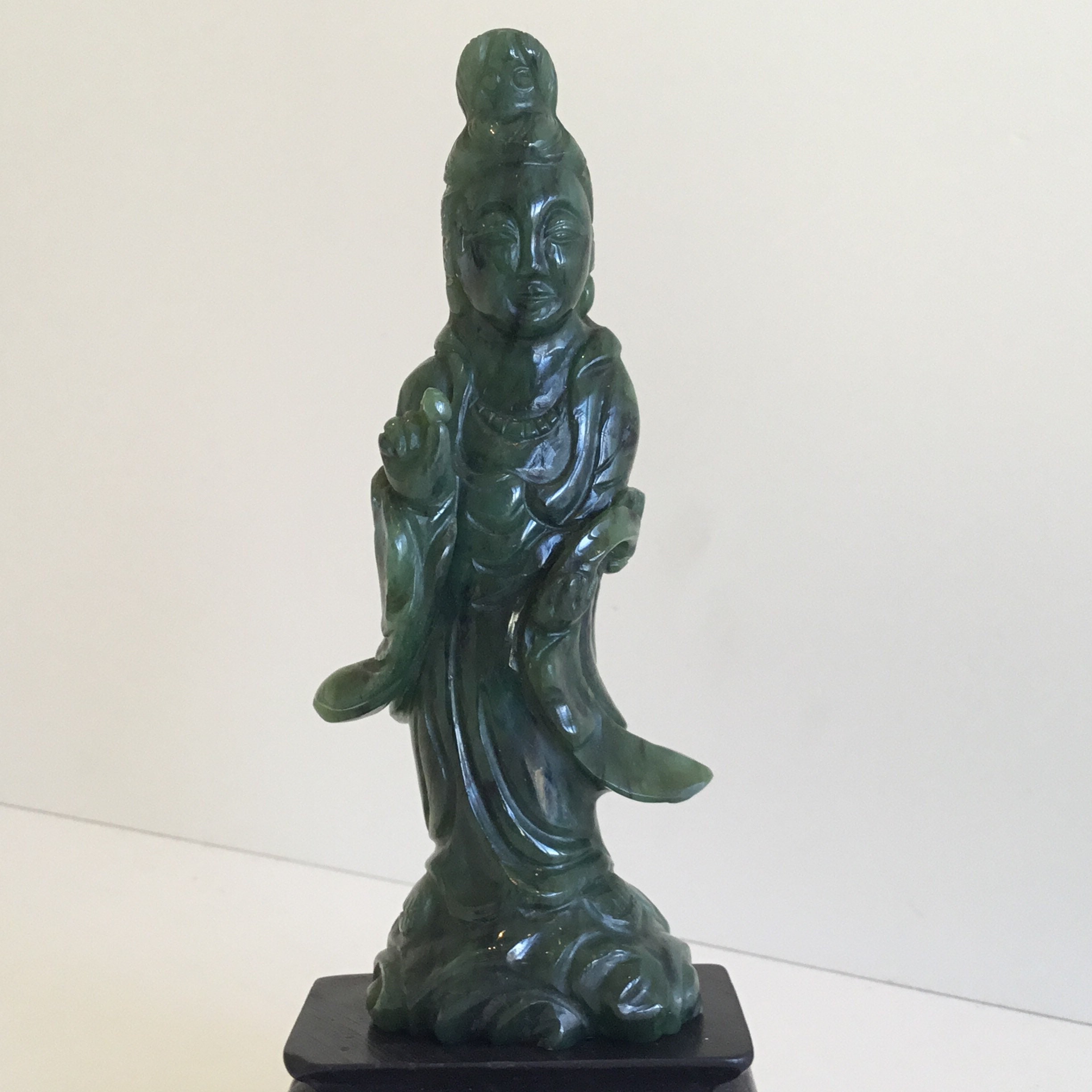 Vintage Figurine | 1930s Chinese Guan Yin Goddess, Hand-Carved Collectible — photo 4 of 8
