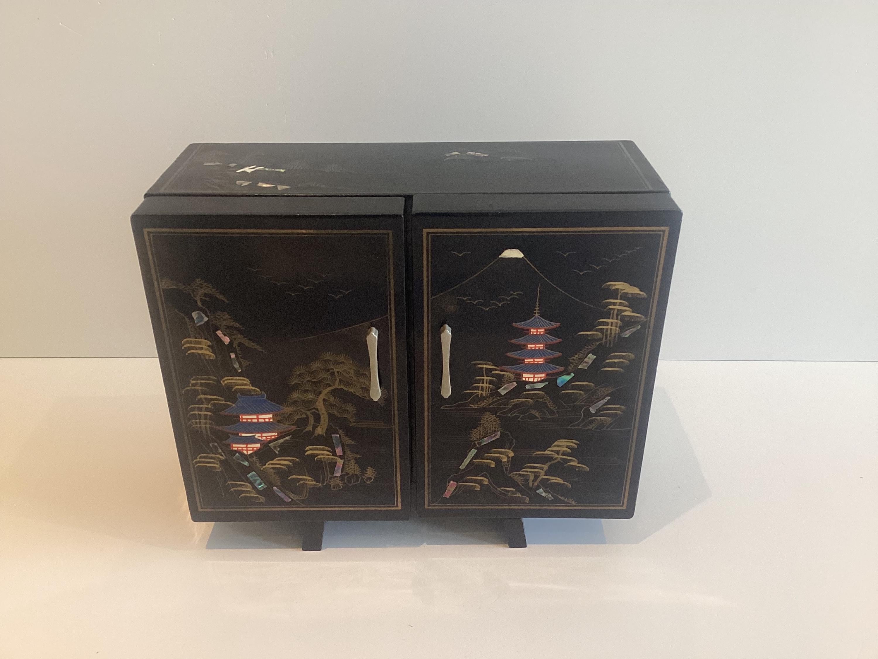 Vintage Music Box – Jewellery Cabinet with Ballerina (1960s) Japan — photo 3 of 10