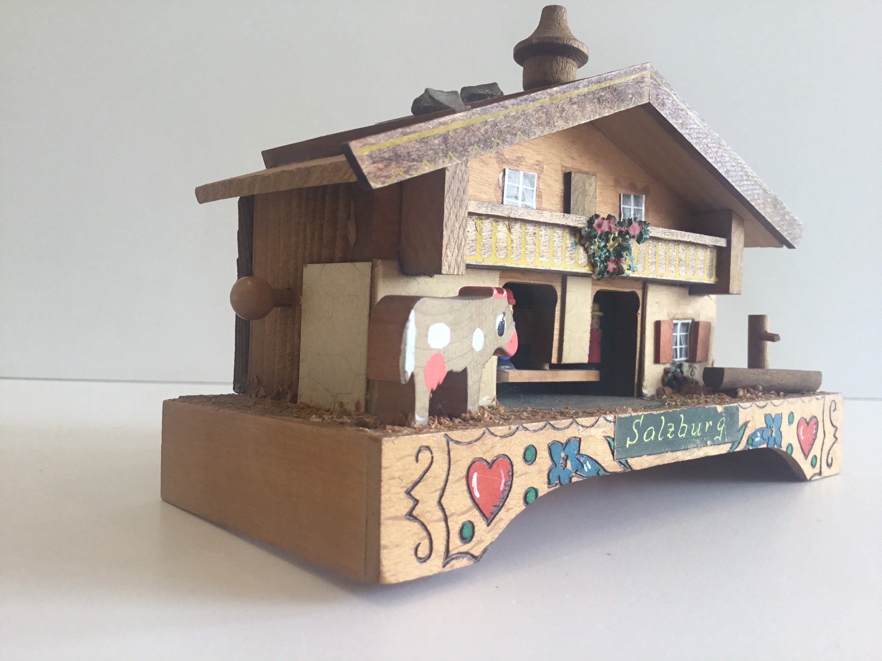 Musical Reuge Chalet (1940s) Made In Switzerland — photo 5 of 10