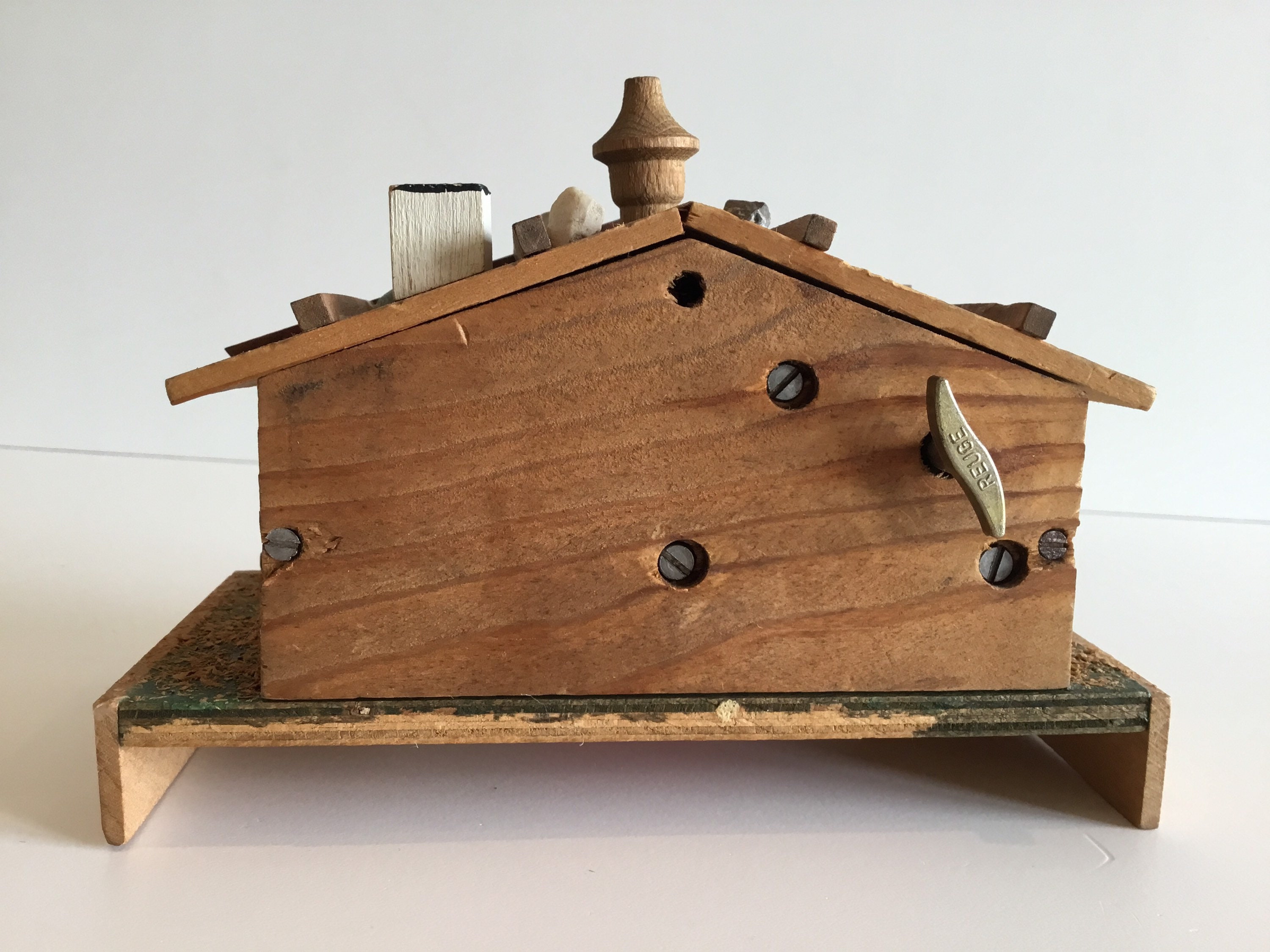 Musical Reuge Chalet (1940s) Made In Switzerland — photo 9 of 10
