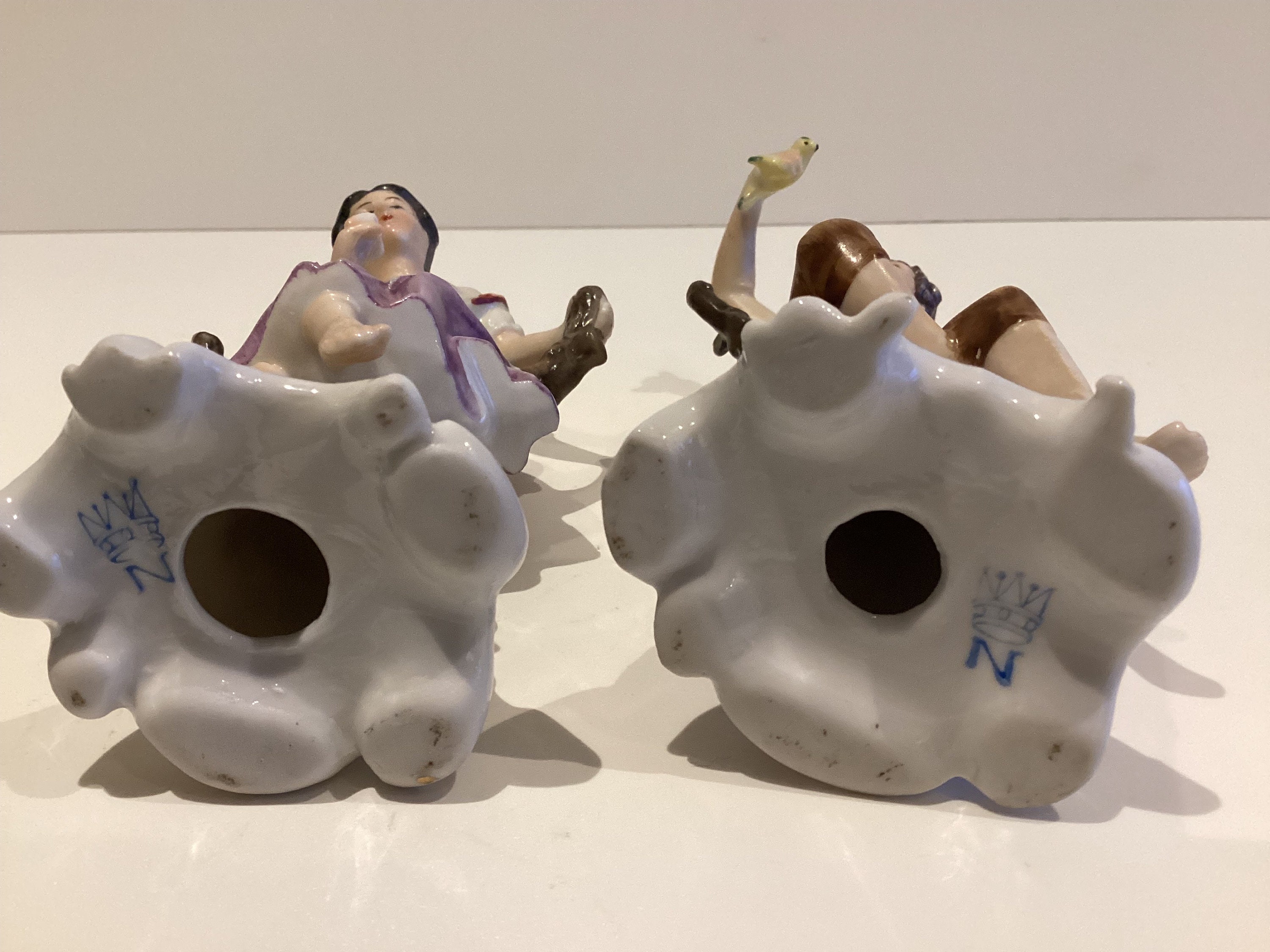 Vintage Porcelain Figurines | 1940s Capodimonte Italy Pair, Man & Woman on Tree Trunk — photo 8 of 8