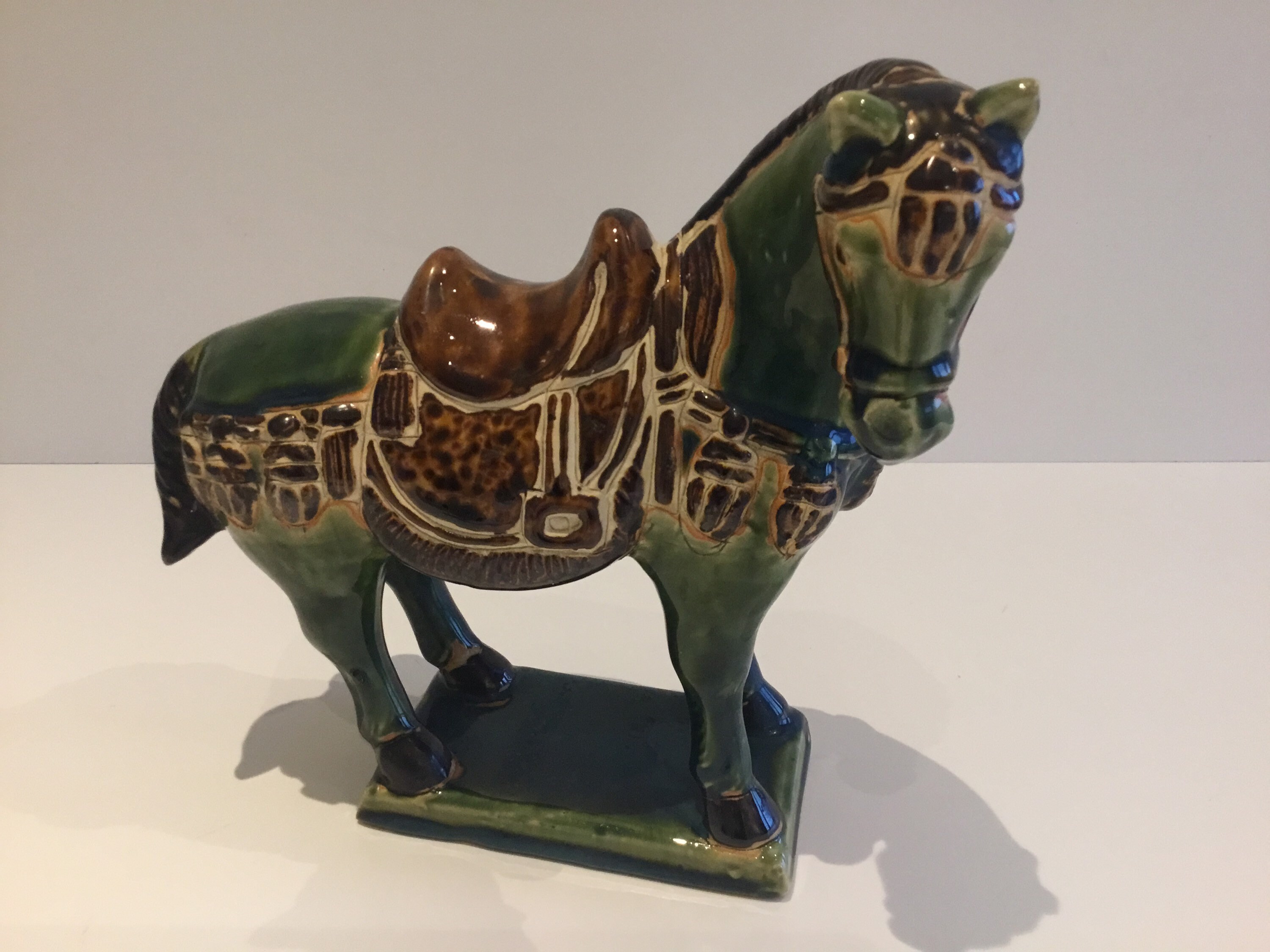 Vintage Porcelain Horse | 1950s Chinese Hand Painted Enamel, Rare Figurine — photo 3 of 8