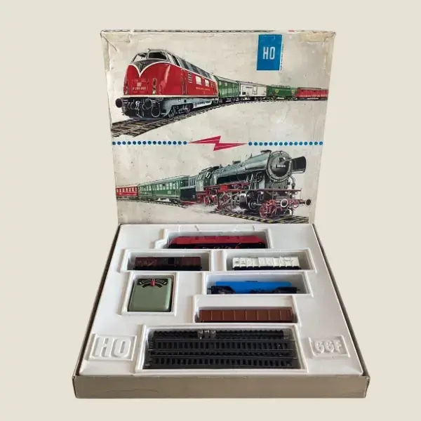 Vintage Train Set | Bakelite GGF Deutsche Bundesbahn HO Scale (1960s) Western Germany
