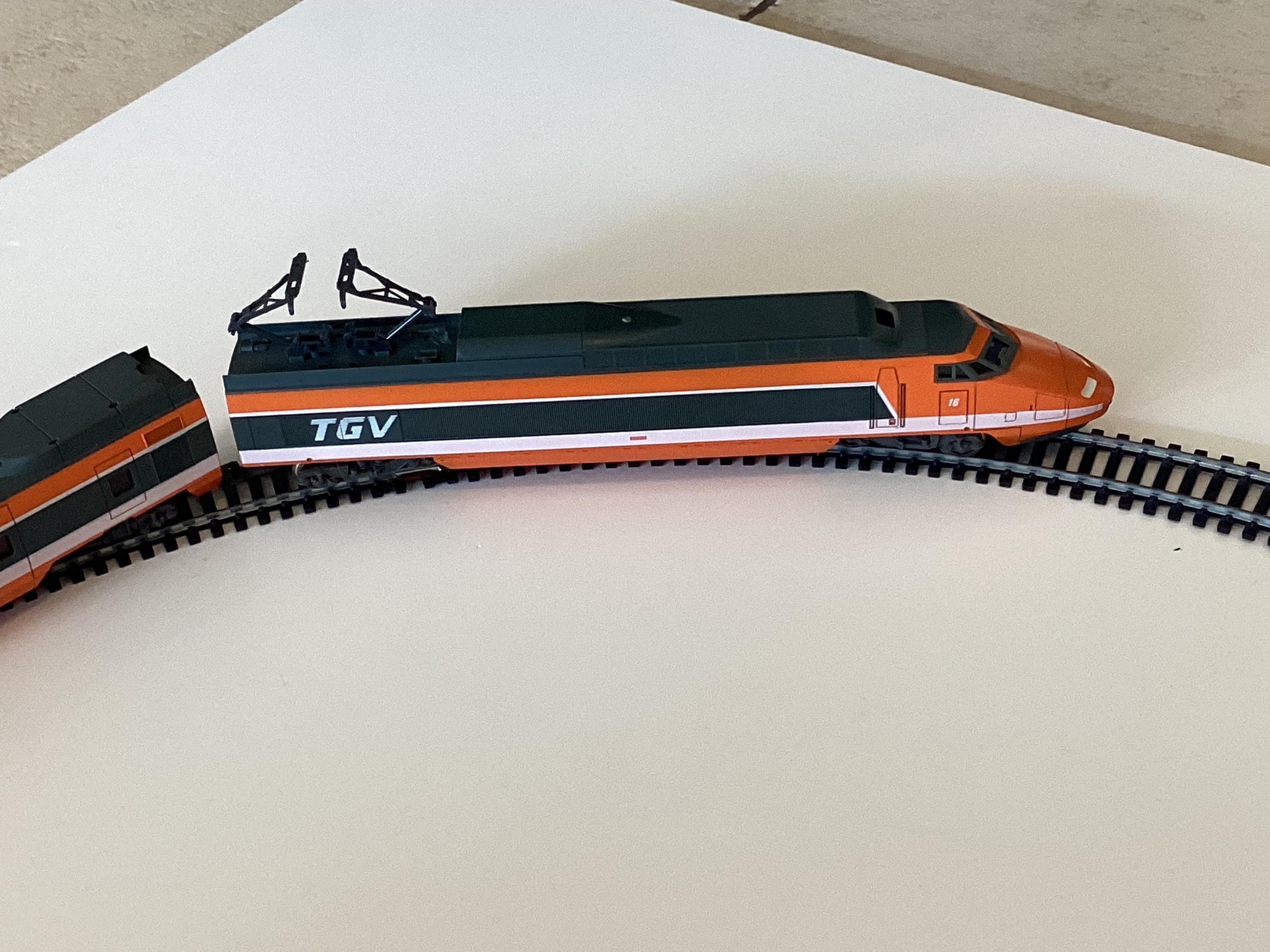 Vintage Train | 1980s LIMA GTV Italian Electric Set, Complete with Box & Tracks — photo 9 of 11