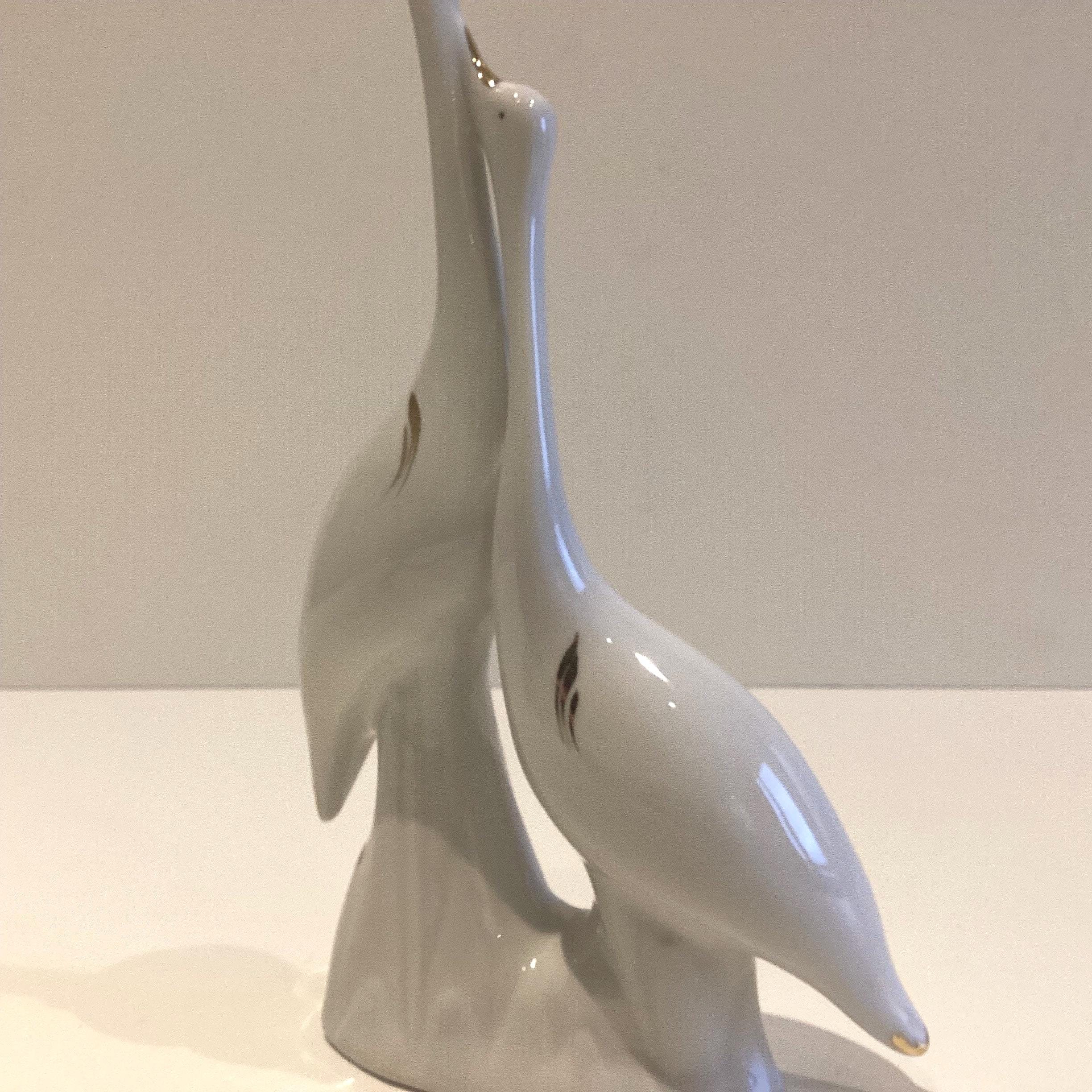 Vintage Italian Porcelain | CAB Firenze Pair of Swans 1960s, Gold Decorated Collectible Figurines — photo 6 of 8