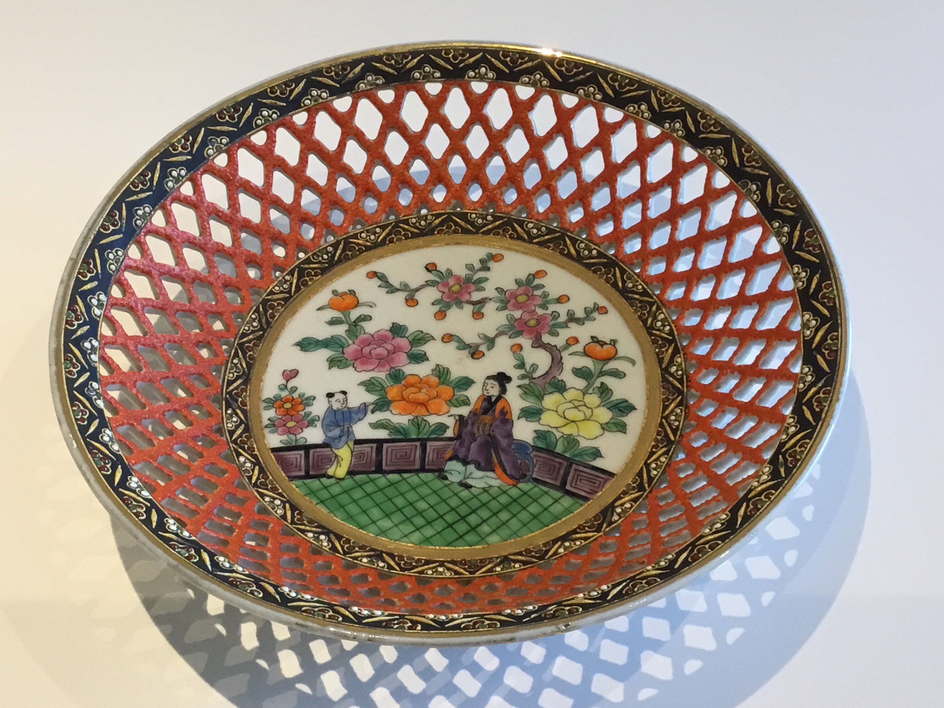 Antique Satsuma Porcelain Plate (1930s Japan) – Hand-Painted Reticulated Centerpiece — photo 4 of 10