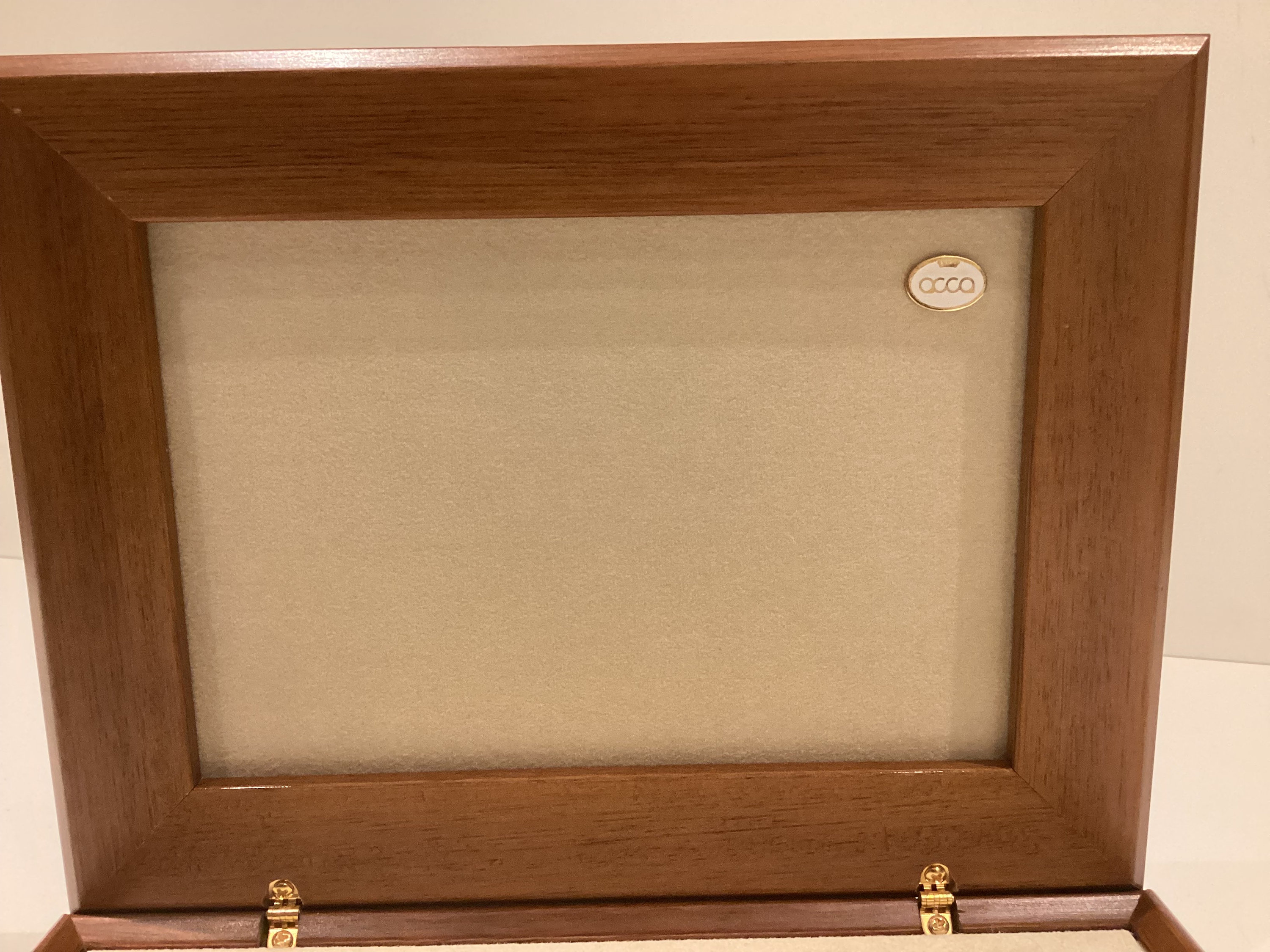 Vintage Jewelry Box | Castellani Italy 1980s, Wood with 925 Sterling Silver Bas-Relief — photo 7 of 8
