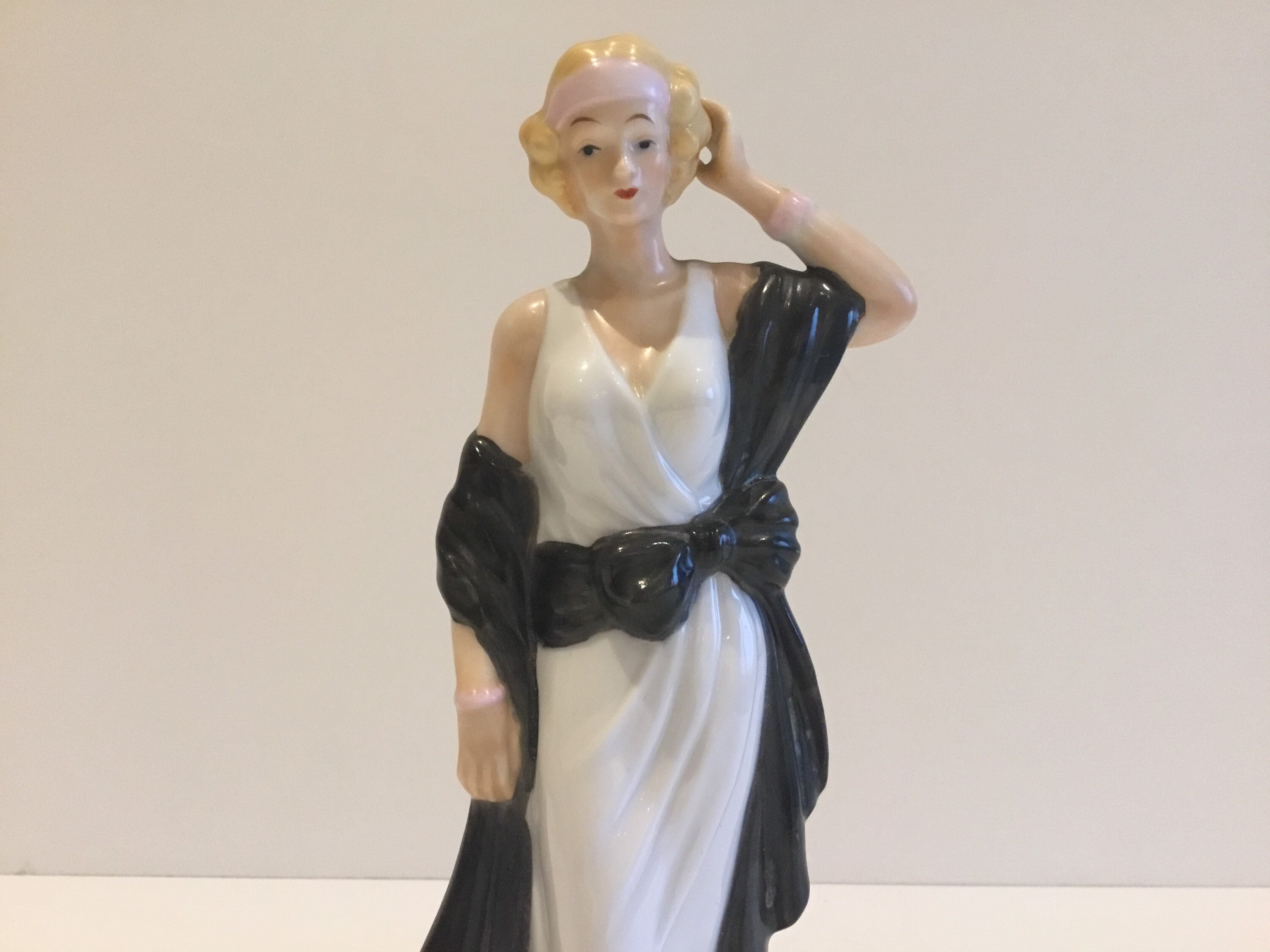 Vintage Porcelain Figurine | French Lady 1960s, Hand Painted Collectible Sculpture — photo 7 of 9