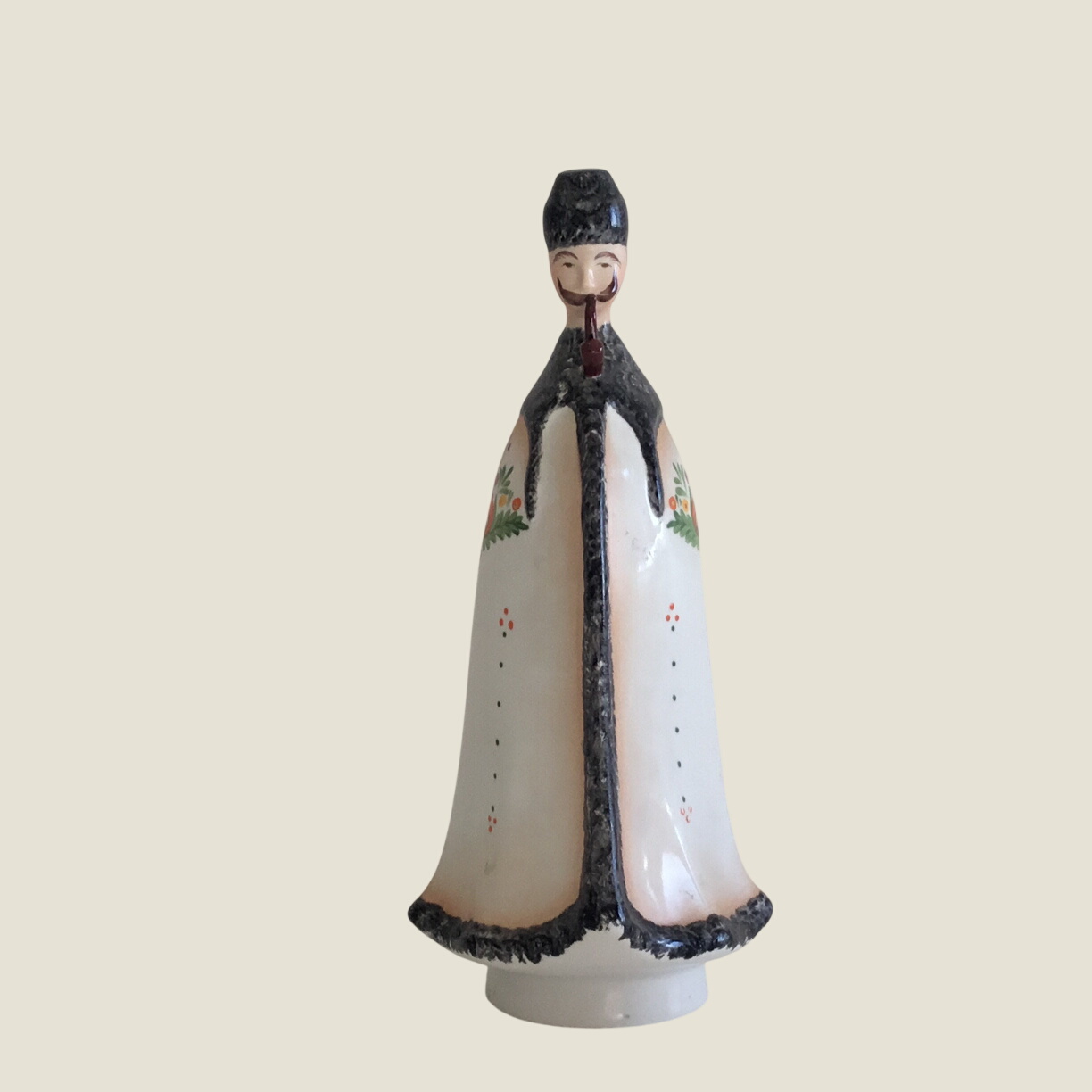 Vintage Porcelain | 1960s Aquincum Budapest Figurine, Hand-Painted First Choice