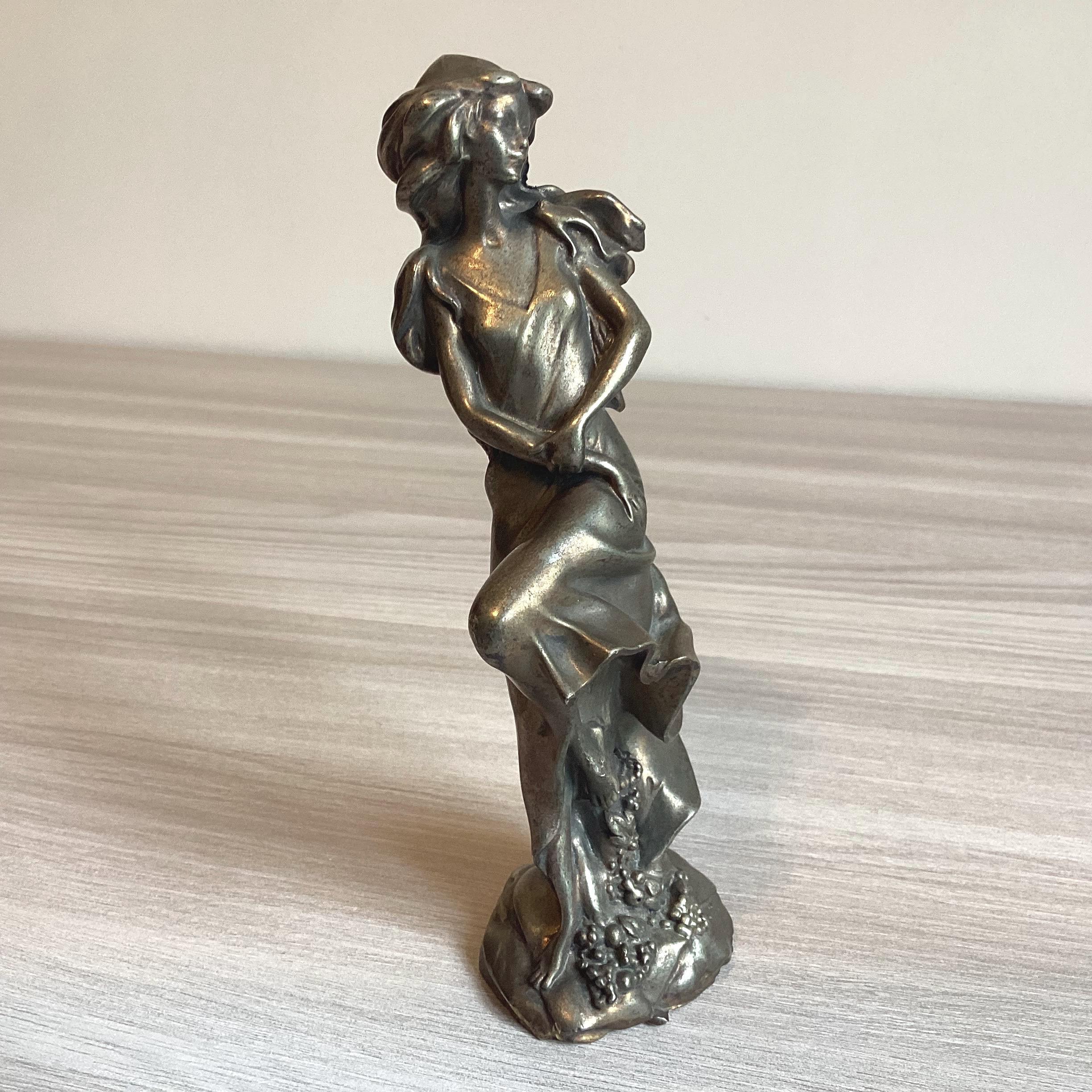 Vintage Sculpture | Victor Italy 1970s, Silver Laminated Metal Figurine — photo 4 of 8