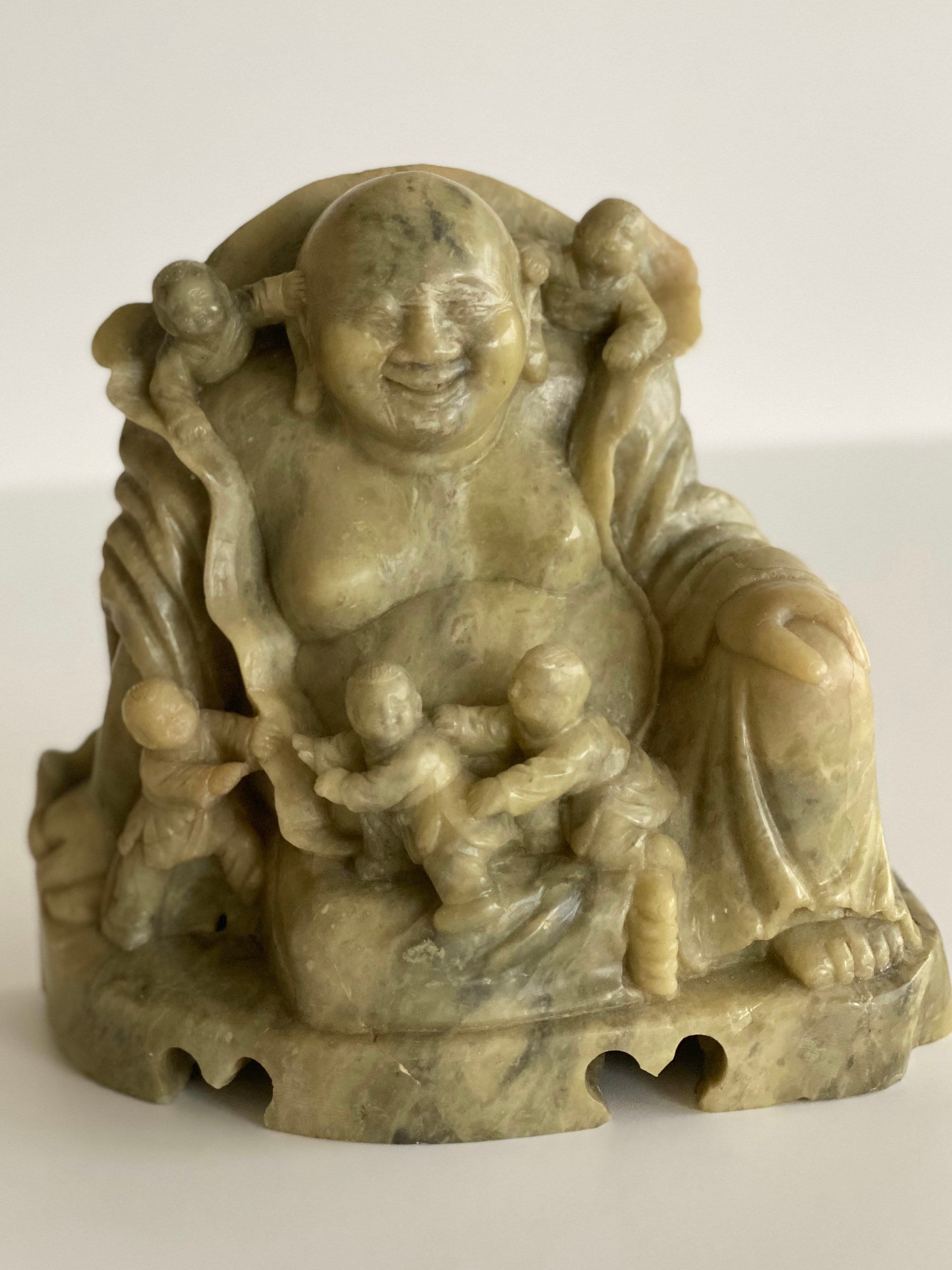 Vintage Chinese Sculpture — Buddha with Children in Soapstone, Qing Dynasty 1900s — photo 6 of 8