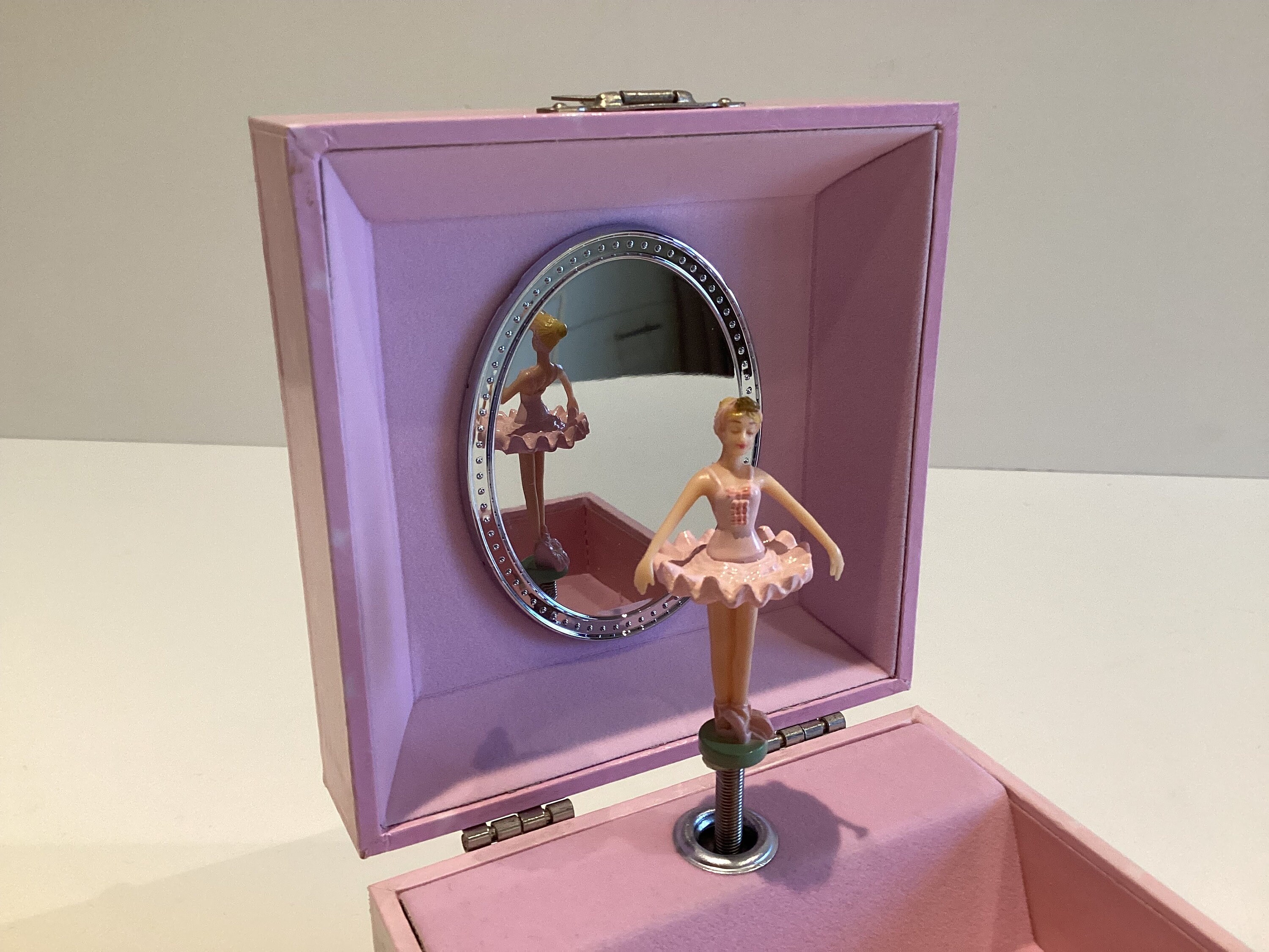Vintage Music Box | 1998 Anastasia Jewelry Holder, Working — photo 4 of 7