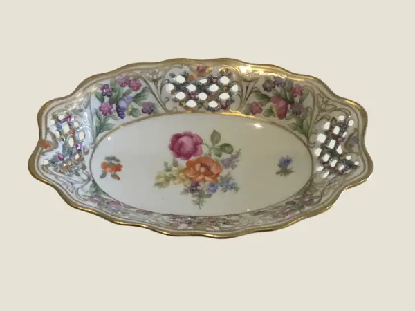 Vintage Porcelain Plate – Schumann Arzberg “Vieux Meissen” (1950s) Collectible German Dish