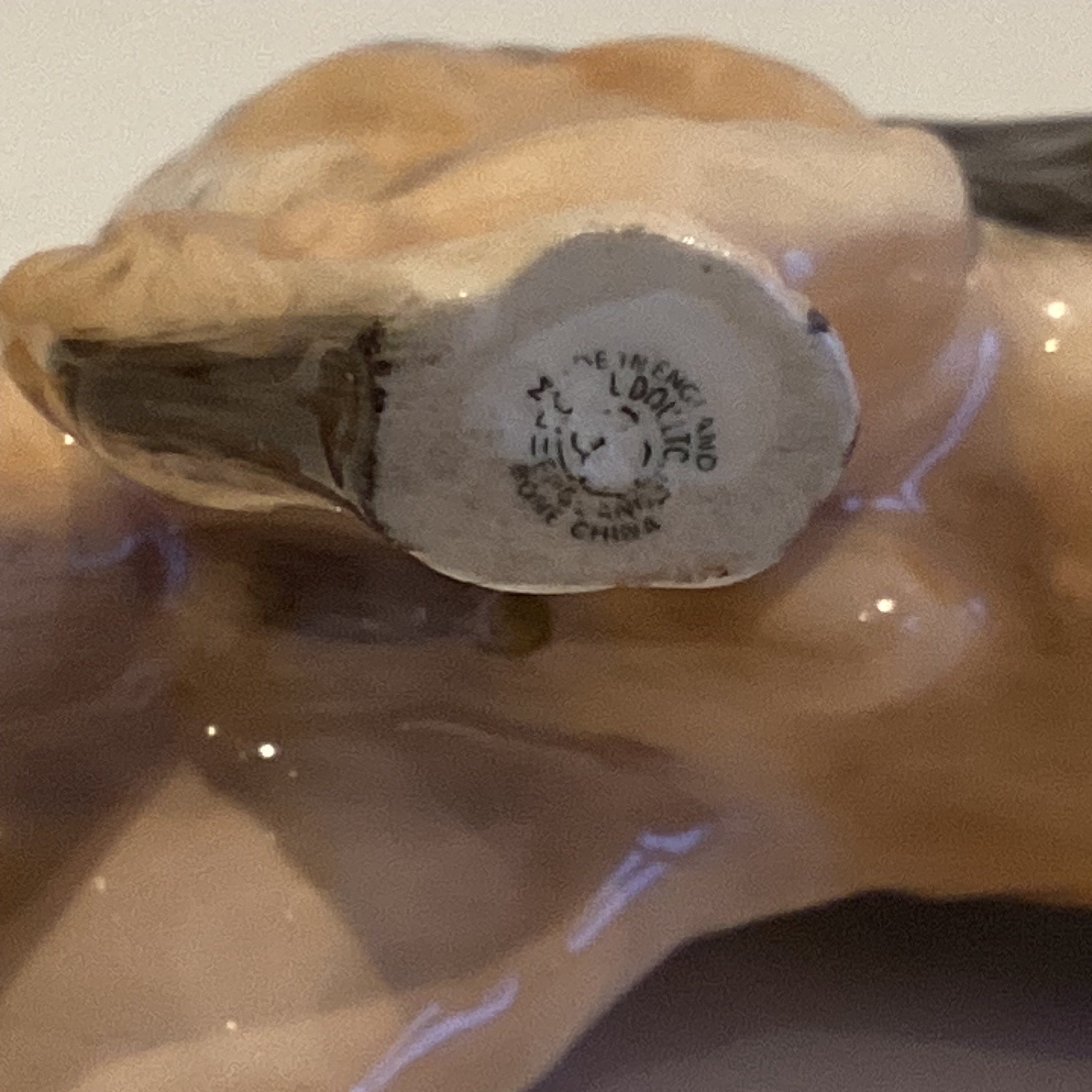 Vintage Porcelain Dog | Royal Doulton 1940s German Shepherd HN1116, Frederick Daws Design — photo 9 of 9