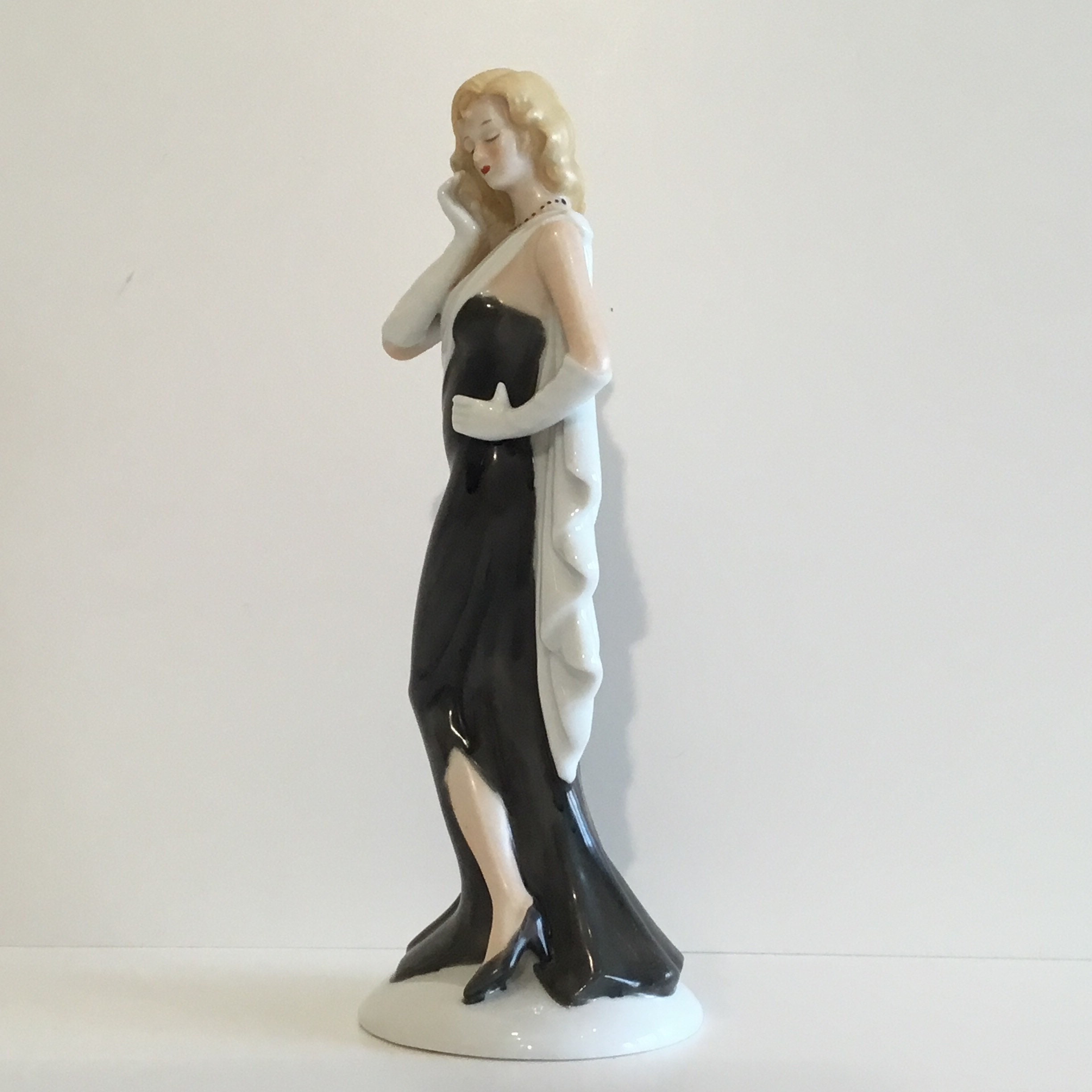 Vintage Porcelain Figurine | 1960s French Elegant Lady, Hand Painted Collectible — photo 6 of 11
