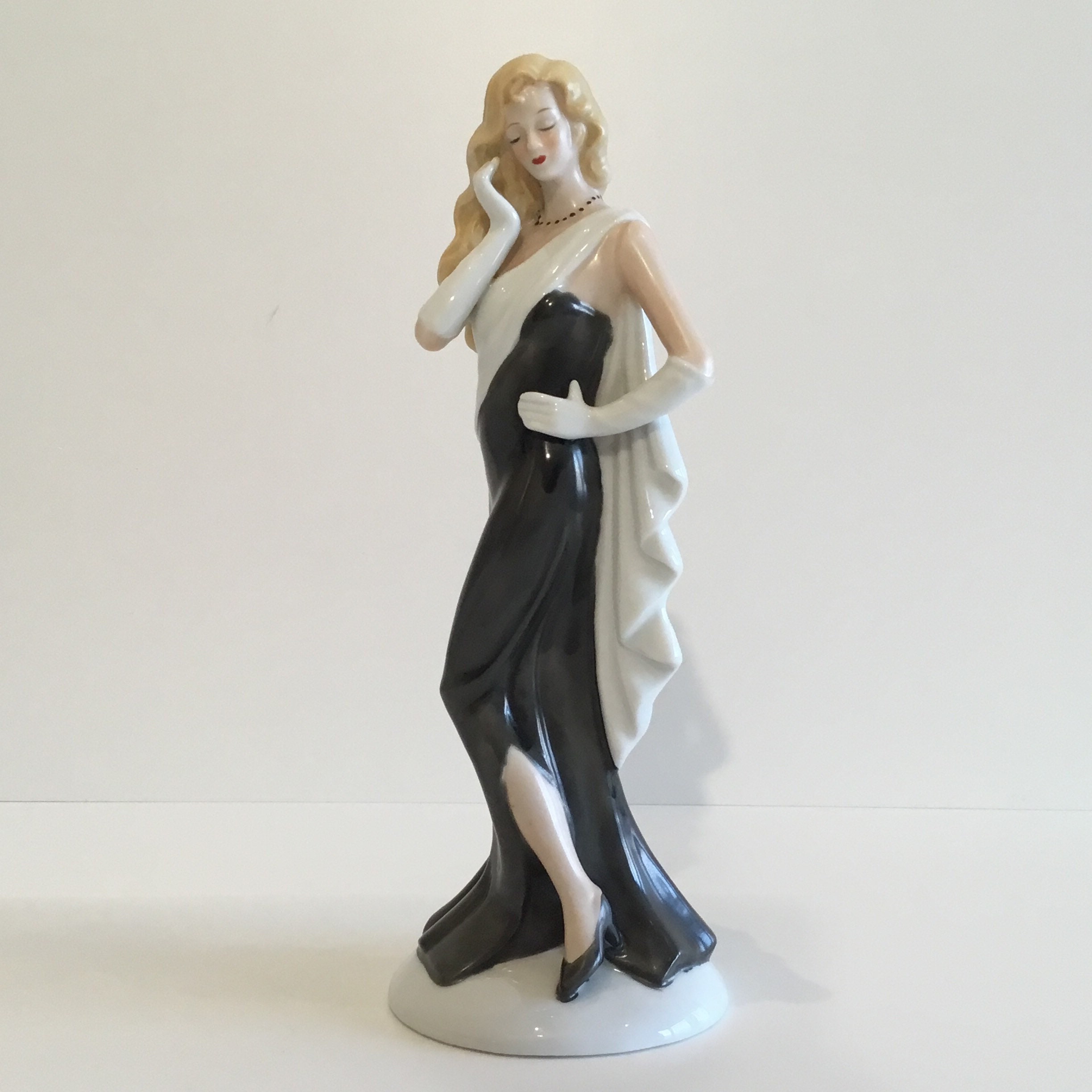 Vintage Porcelain Figurine | 1960s French Elegant Lady, Hand Painted Collectible — photo 7 of 11