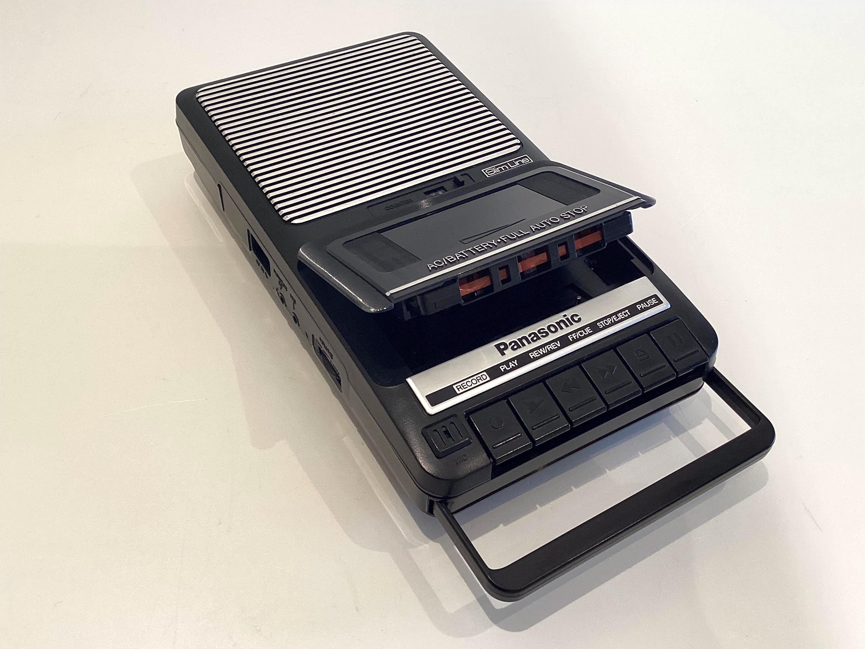 Vintage Cassette Recorder Panasonic RQ-2102 (1990s), Slim Line Portable, Working Auto-Stop, Tested — photo 6 of 11