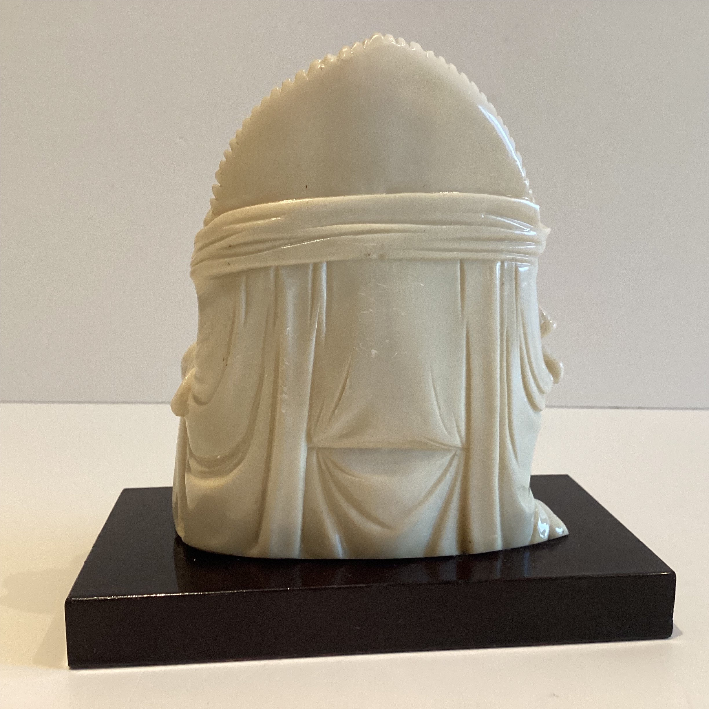 Buddha Sculpture  1950s | Religious Statue - Rare Child Figure In Ivory Resin Made In China — photo 5 of 8