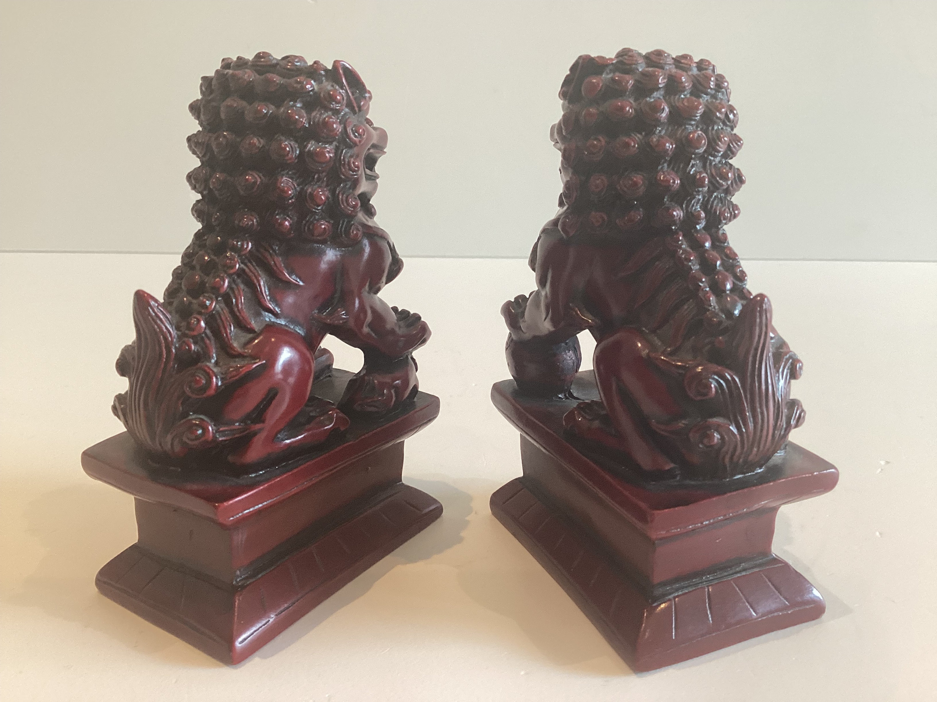 Vintage Figurine Foo Dogs | 1970s Chinese Feng Shui Set, Family Pair with Puppy — photo 6 of 7