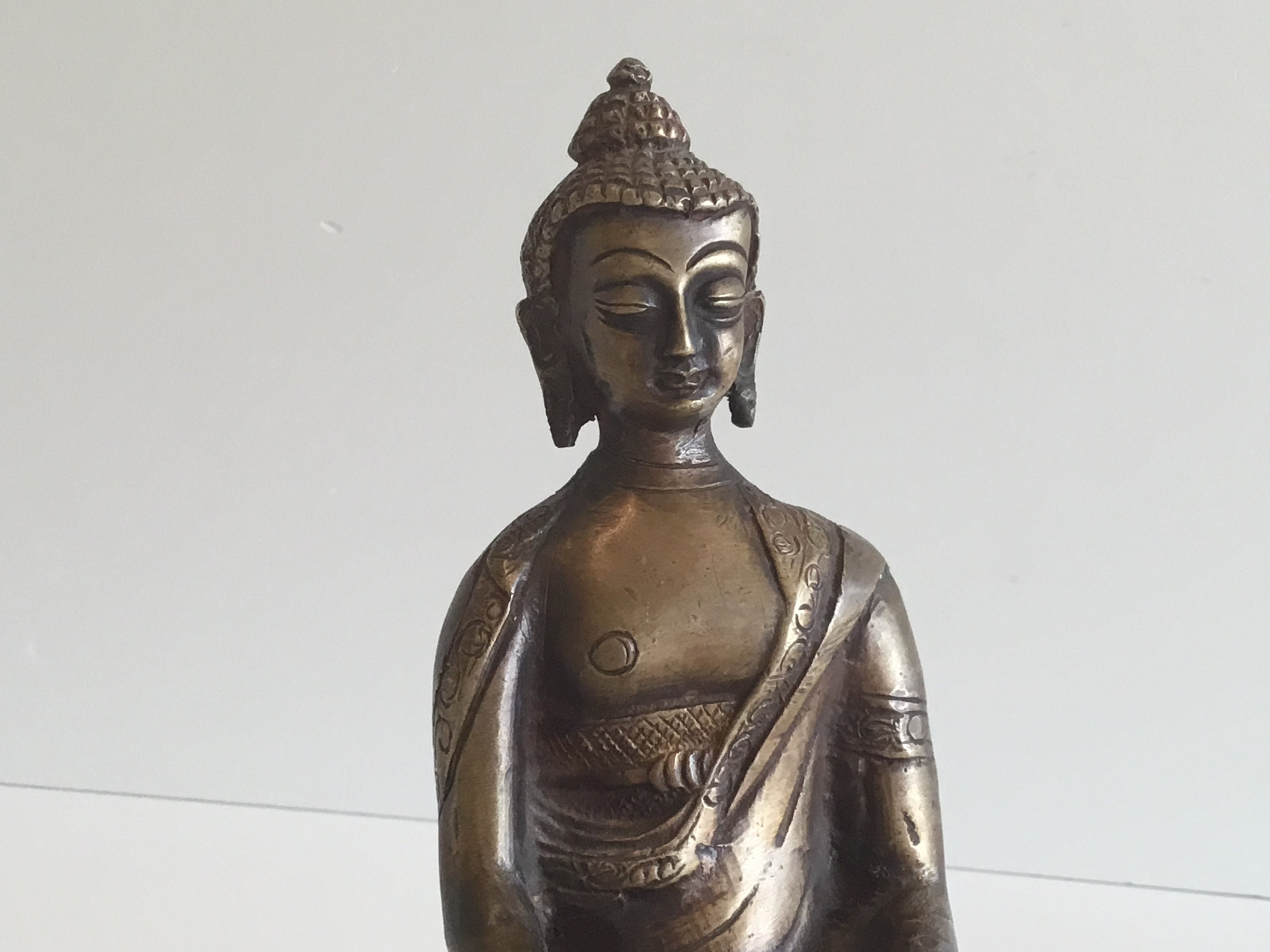 Vintage Buddha 1950s | Nepalese Statue, Handmade Bronze  Sculpture — photo 7 of 9