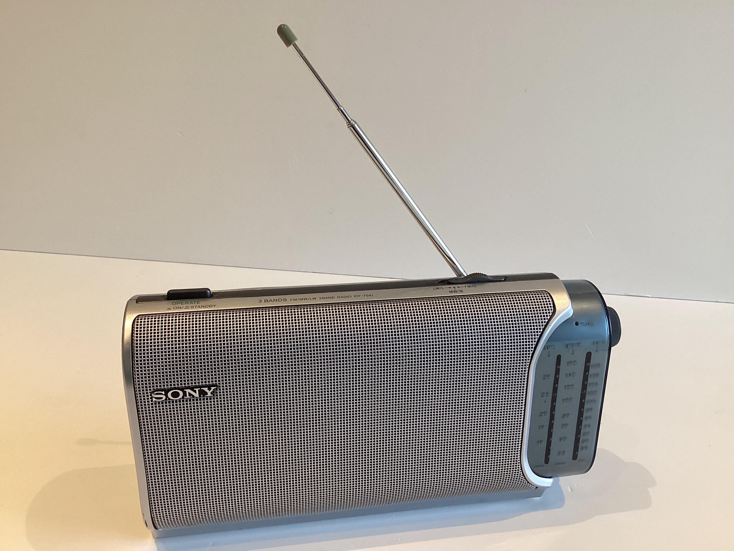 Vintage Radio Sony ICF-704L – Space Age Receiver, Portable Working — photo 2 of 11