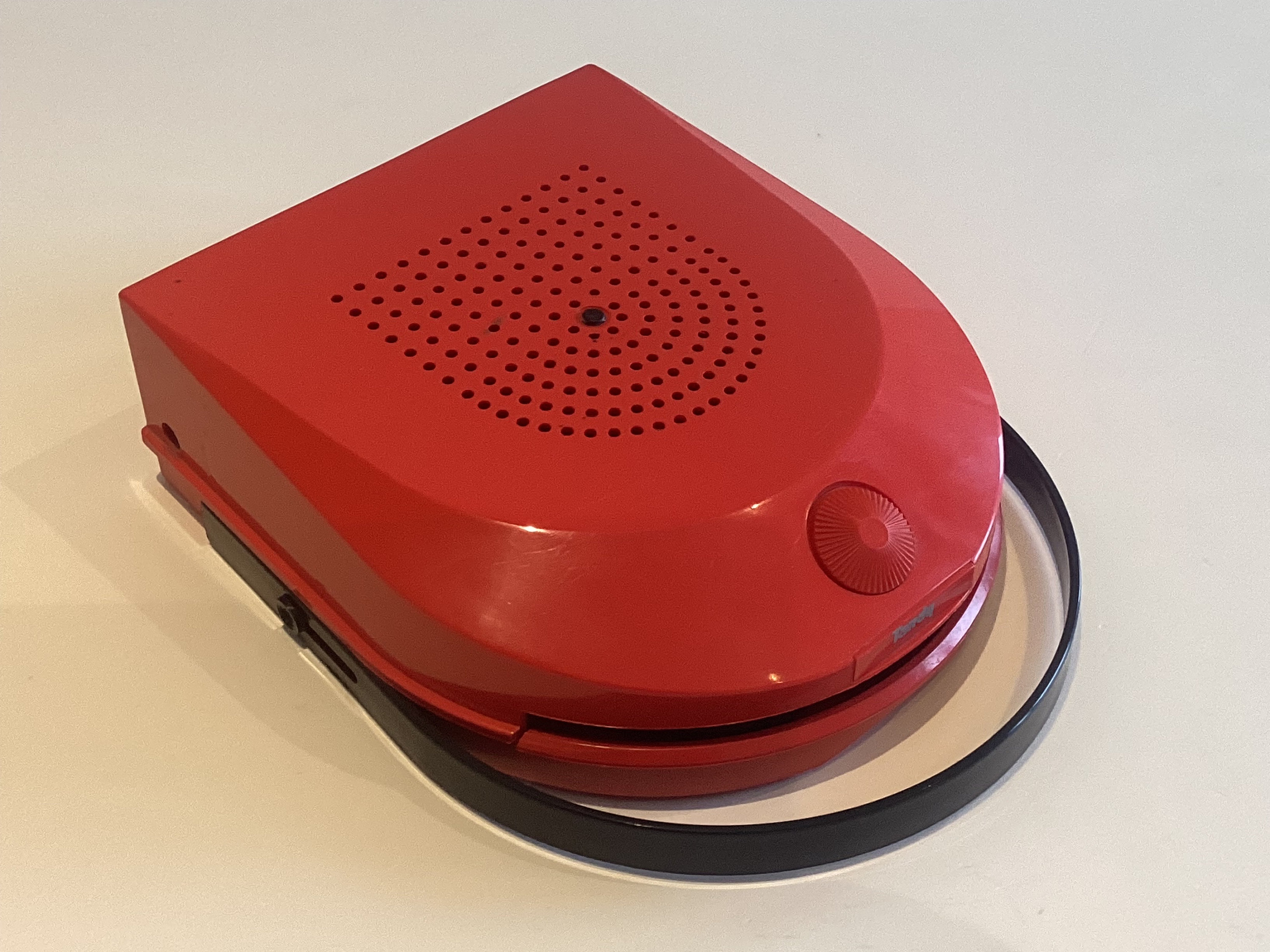 Vintage Turntable (1984), Made in Italy, Tandy Toy, 45 RPM Mechanism, Working — photo 3 of 7